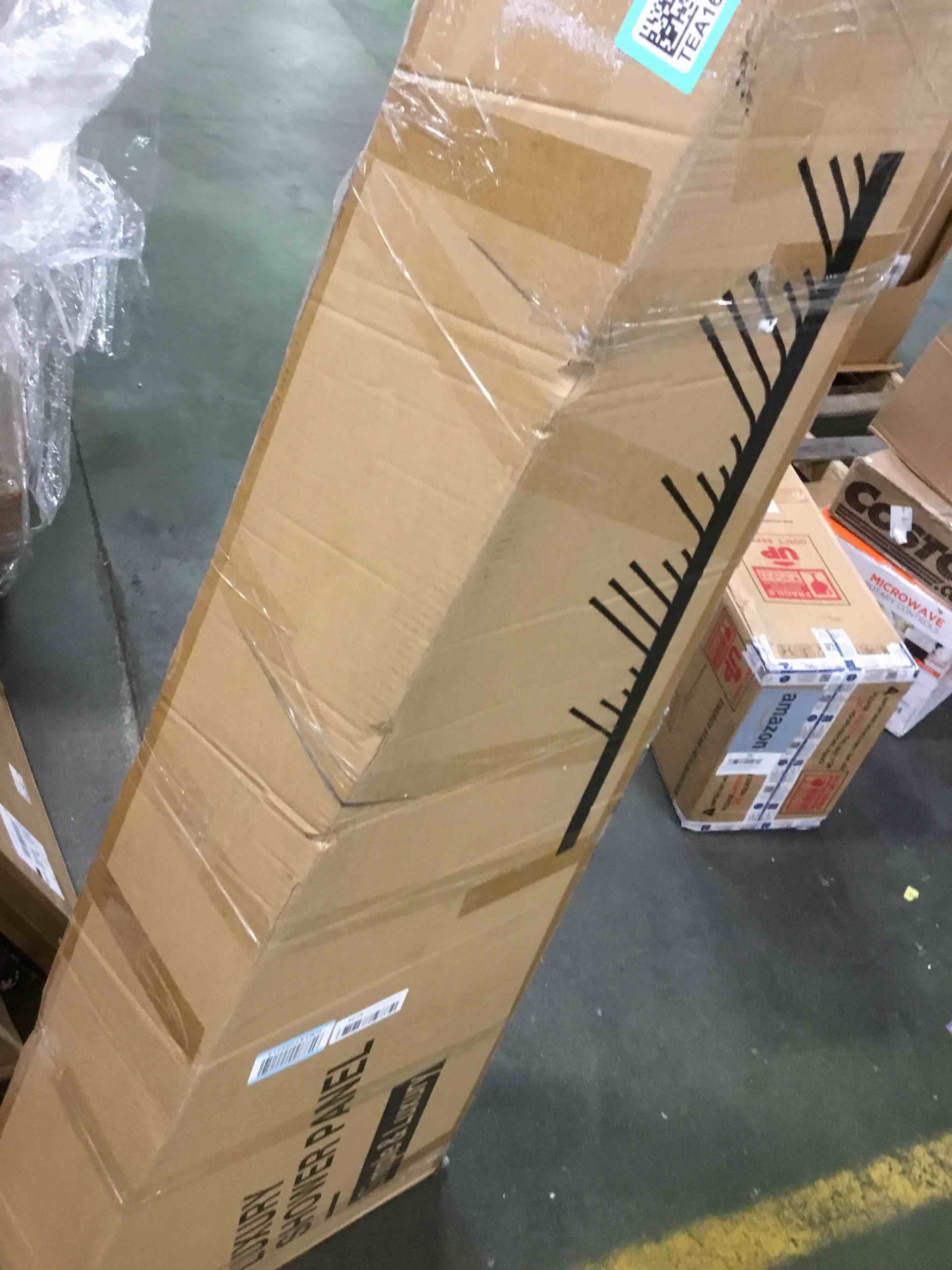https://s3.amazonaws.com/lotting-images-prod/bidfta/TEA1679338_1735568669209.jpeg