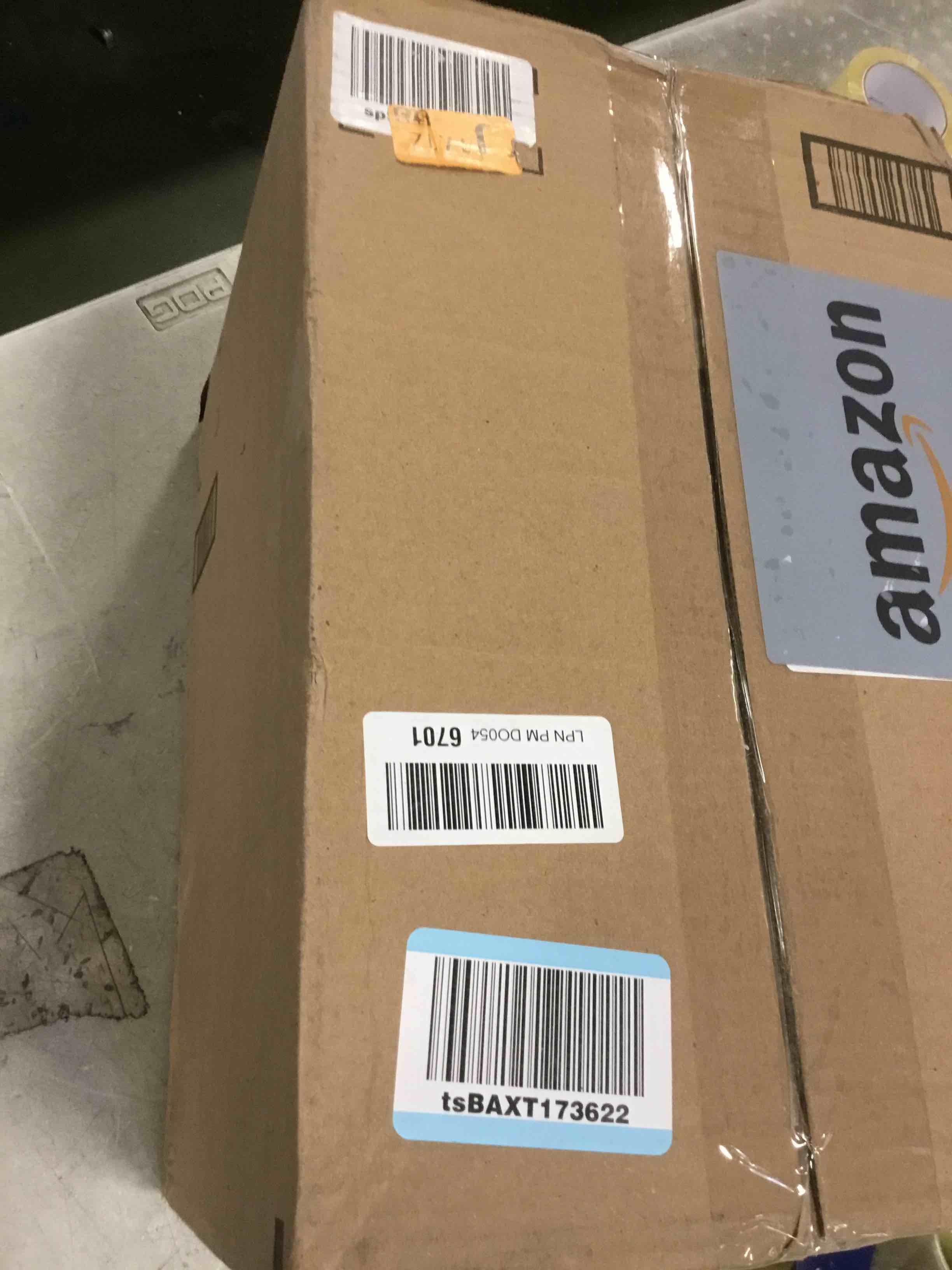https://s3.amazonaws.com/lotting-images-prod/bidfta/TEA1679347_1735570172114.jpeg