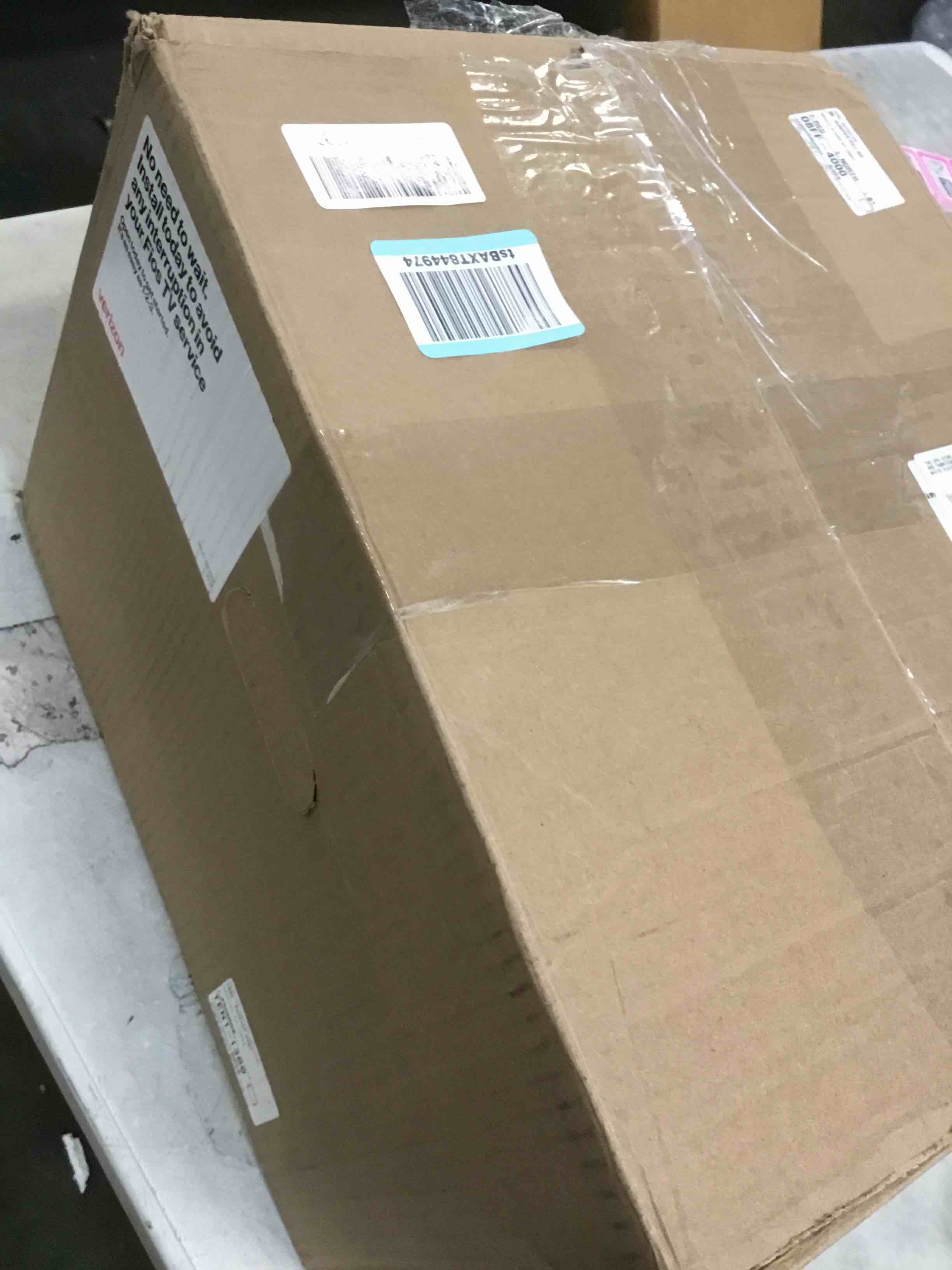 https://s3.amazonaws.com/lotting-images-prod/bidfta/TEA1679386_1735575537733.jpeg