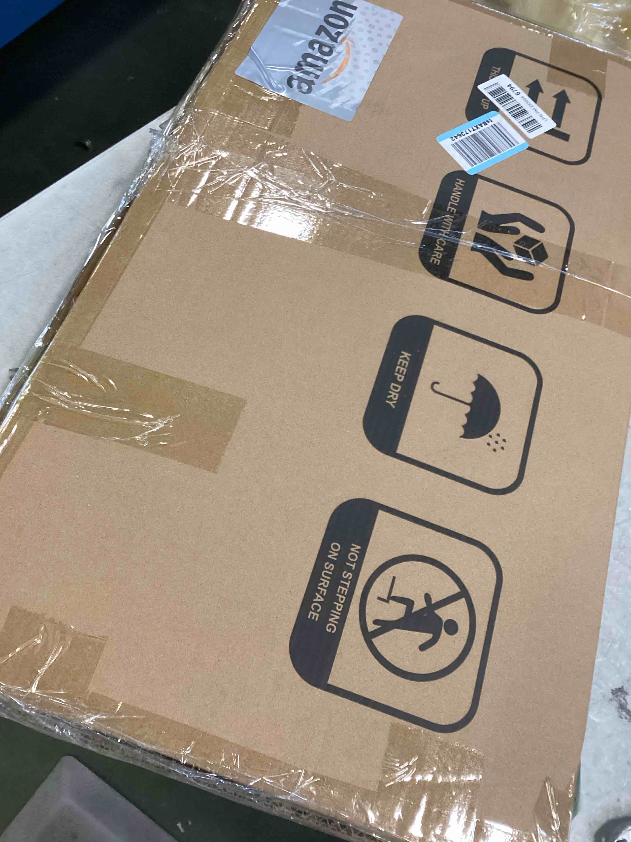 https://s3.amazonaws.com/lotting-images-prod/bidfta/TEA1679477_1735586301297.jpeg