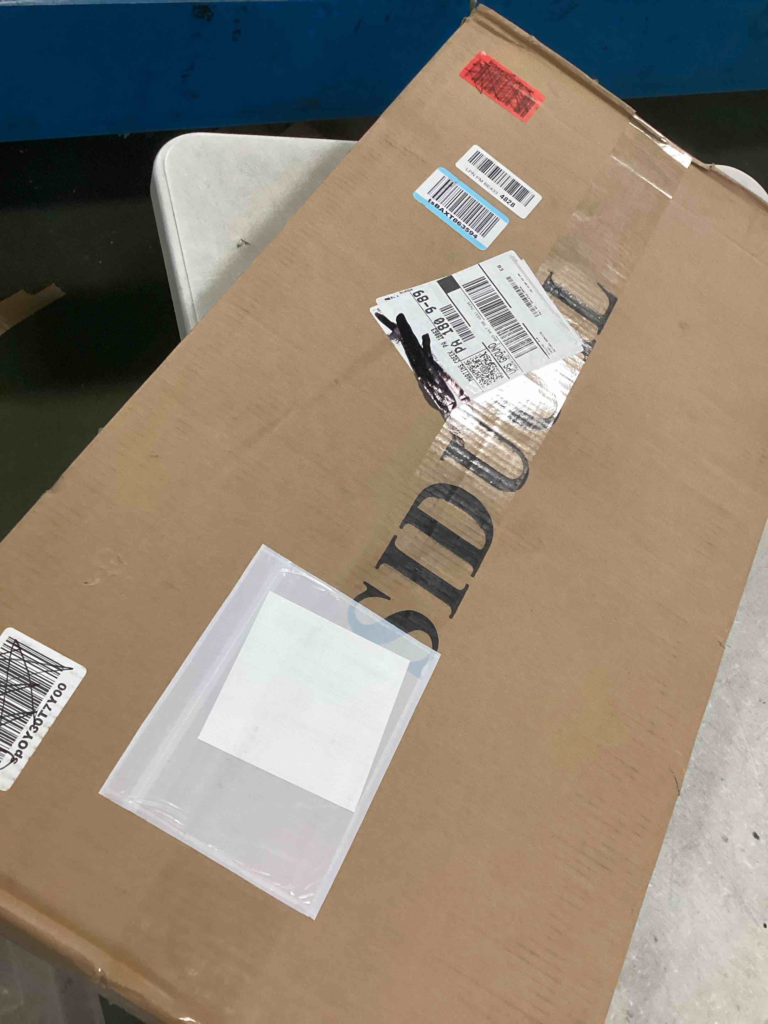 https://s3.amazonaws.com/lotting-images-prod/bidfta/TEA1679513_1735591114555.jpeg