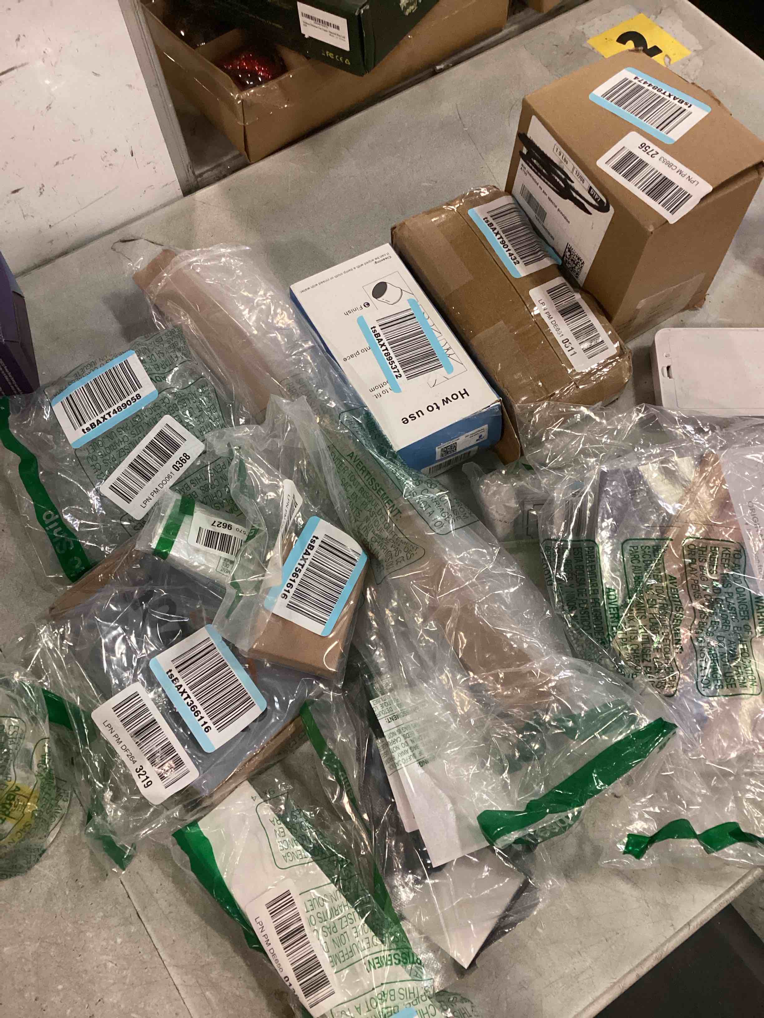 https://s3.amazonaws.com/lotting-images-prod/bidfta/TEA1679779_1735672062033.jpeg