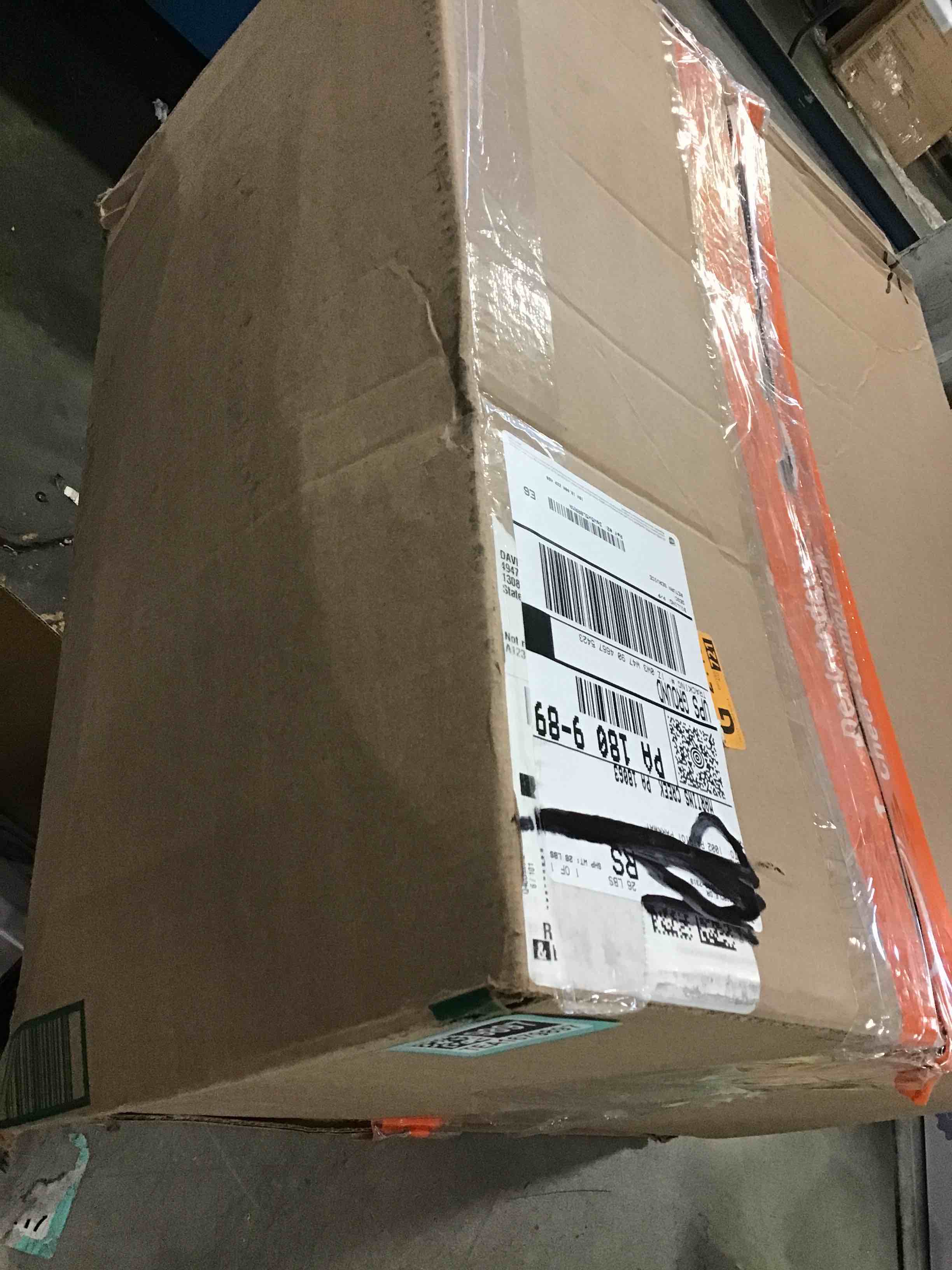 https://s3.amazonaws.com/lotting-images-prod/bidfta/TEA1679897_1735838293469.jpeg