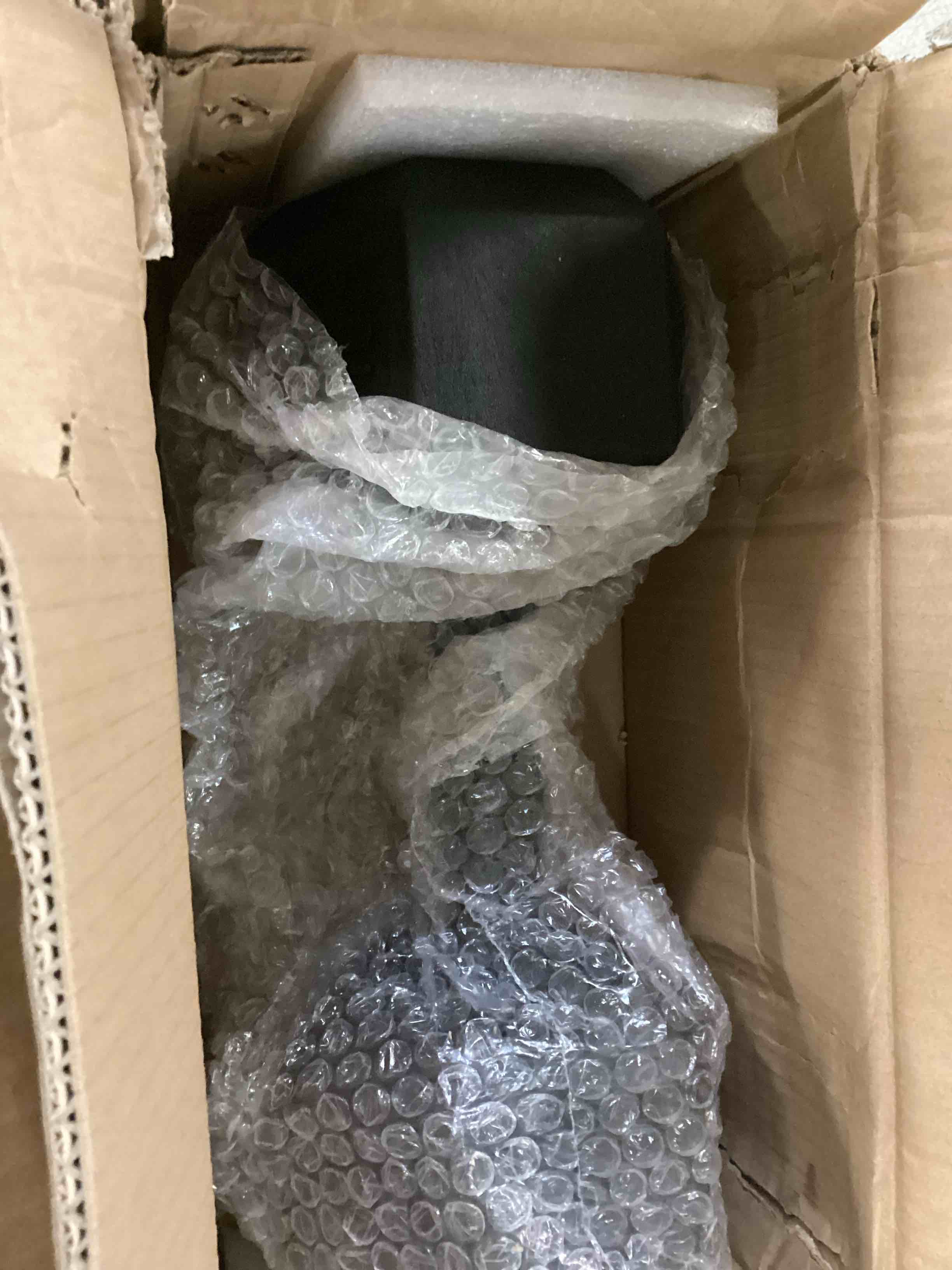 https://s3.amazonaws.com/lotting-images-prod/bidfta/TEA1680131_1735924810067.jpeg