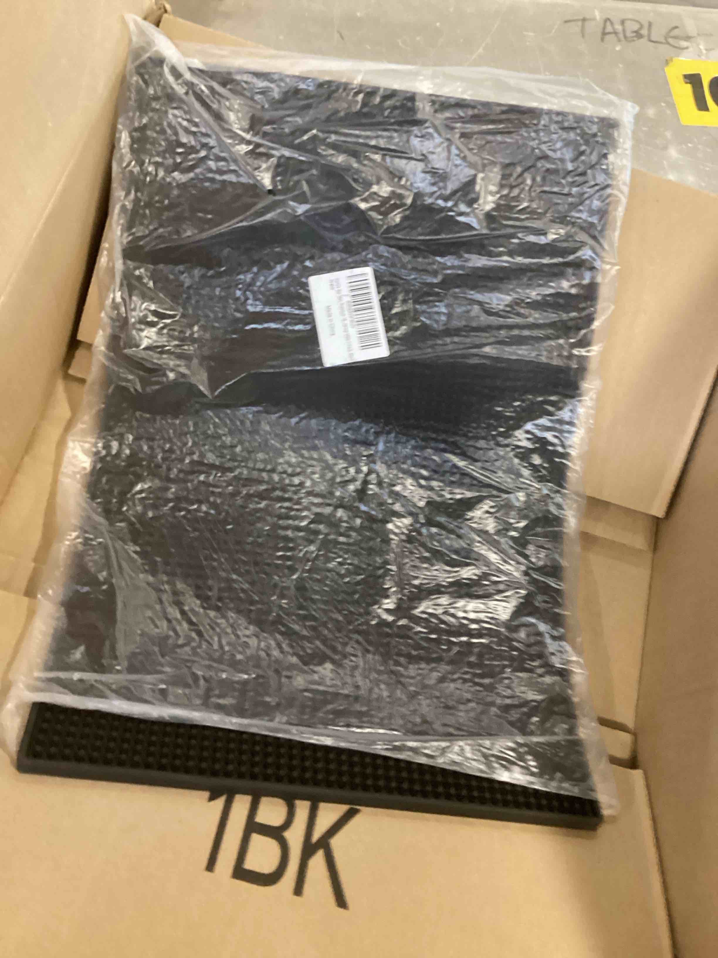 https://s3.amazonaws.com/lotting-images-prod/bidfta/TEA1680568_1736448294172.jpeg
