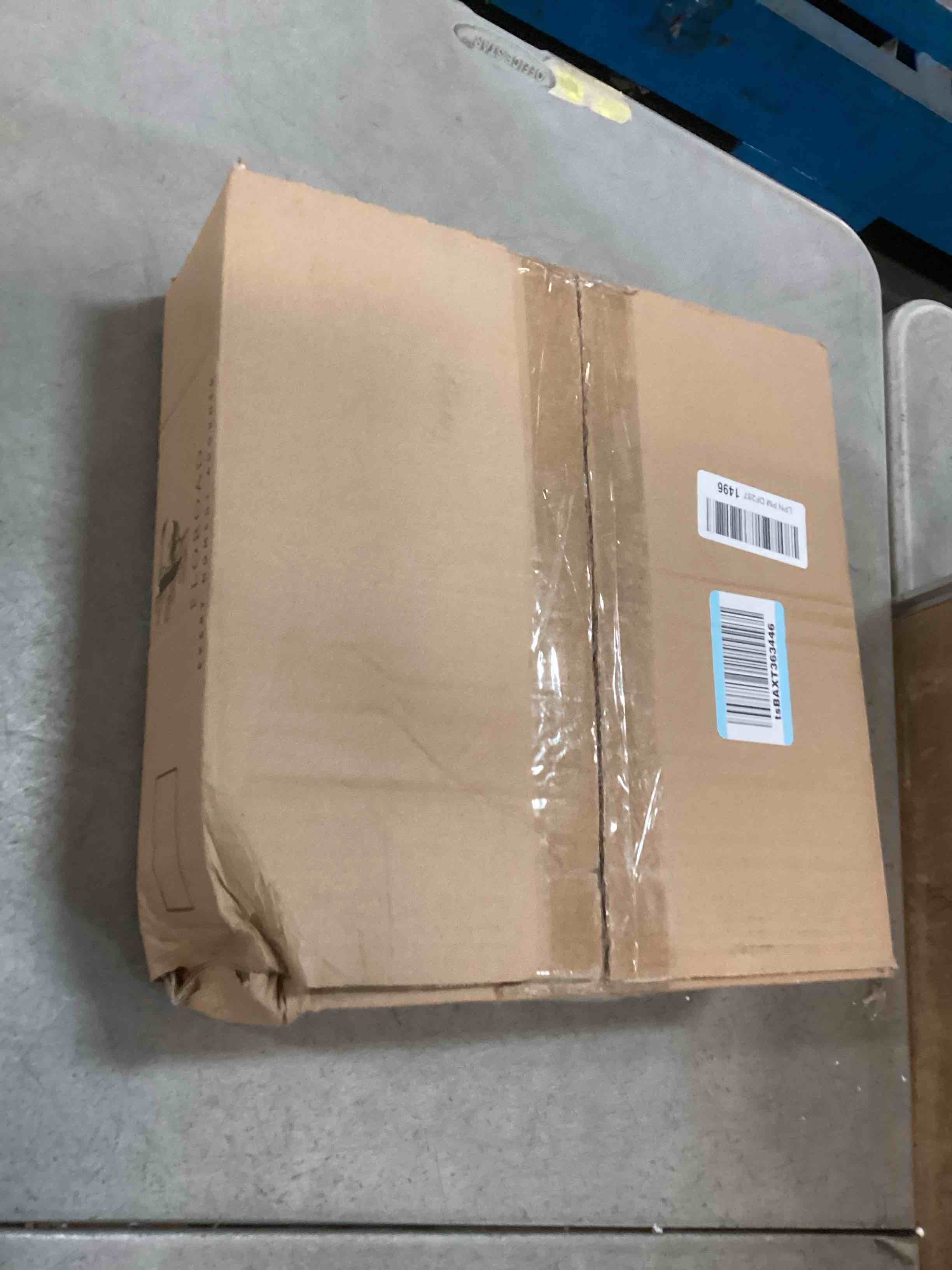 https://s3.amazonaws.com/lotting-images-prod/bidfta/TEA1681509_1734652225760.jpeg