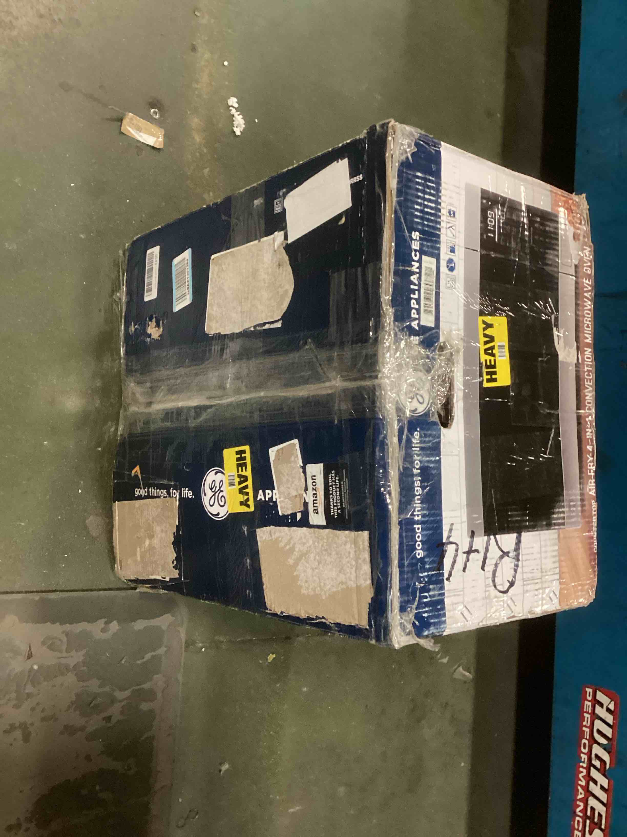 https://s3.amazonaws.com/lotting-images-prod/bidfta/TEA1681521_1734654553452.jpeg