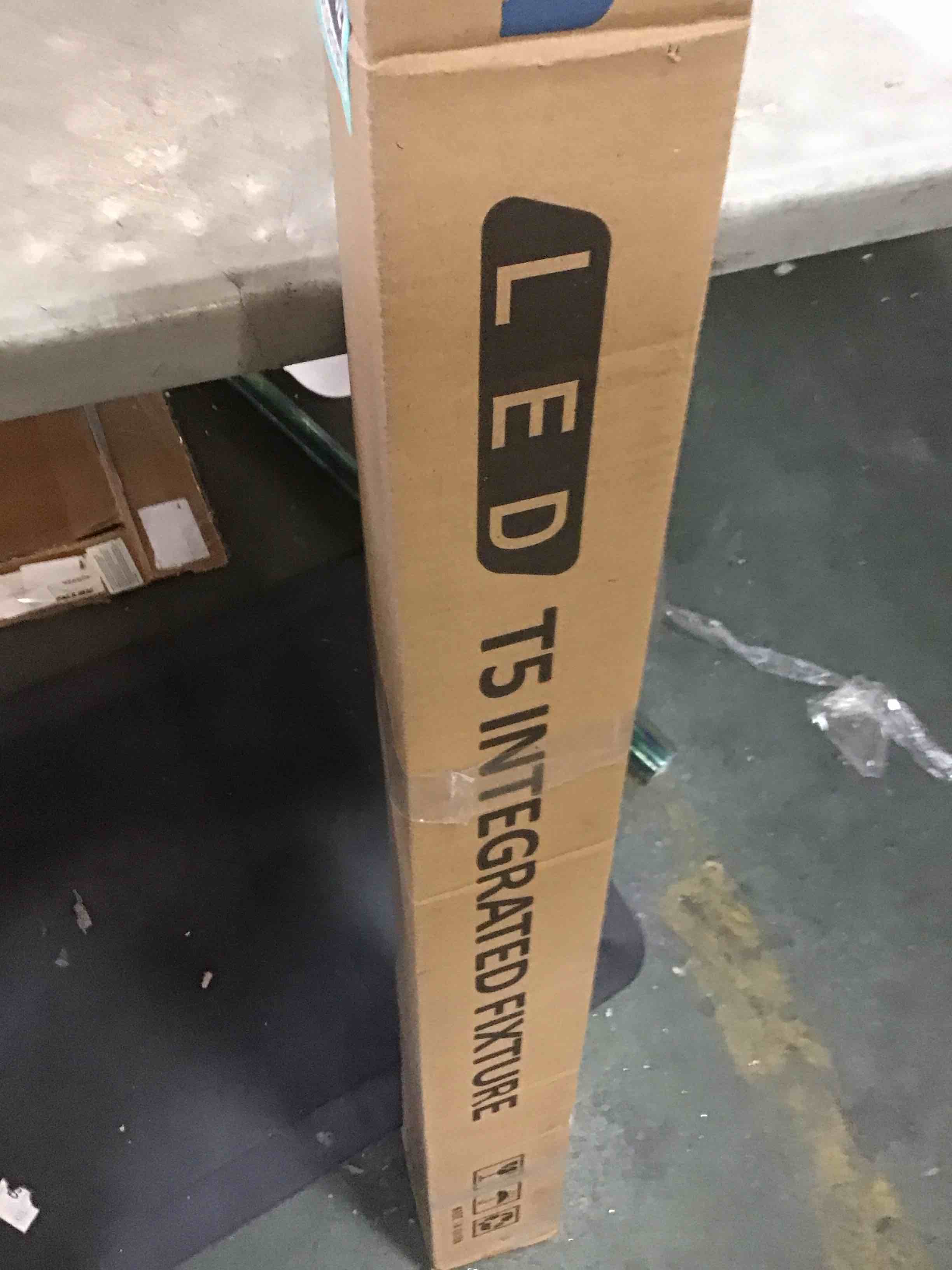 https://s3.amazonaws.com/lotting-images-prod/bidfta/TEA1681902_1734963428511.jpeg