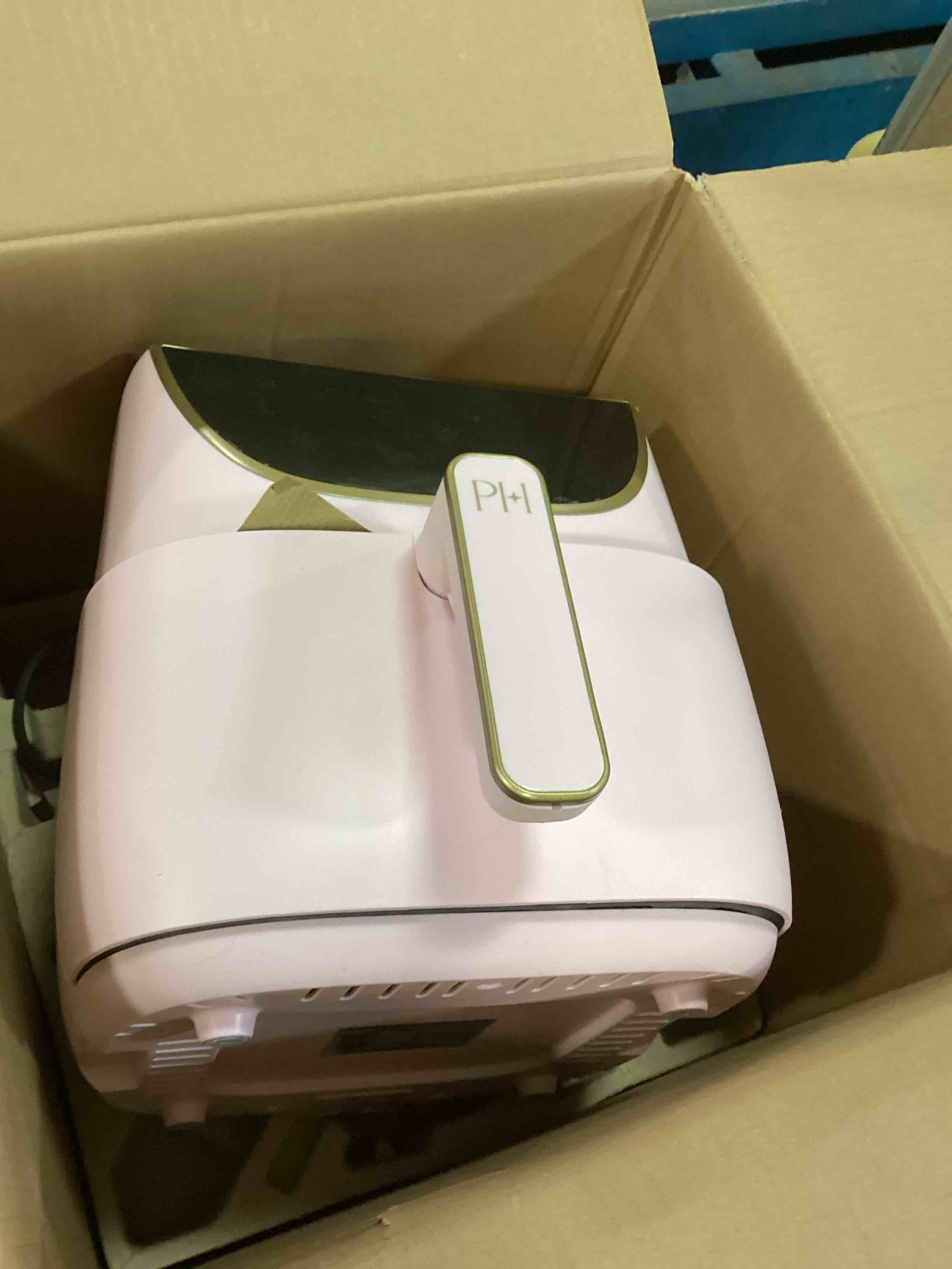 https://s3.amazonaws.com/lotting-images-prod/bidfta/TEA1682164_1735167343743.jpeg