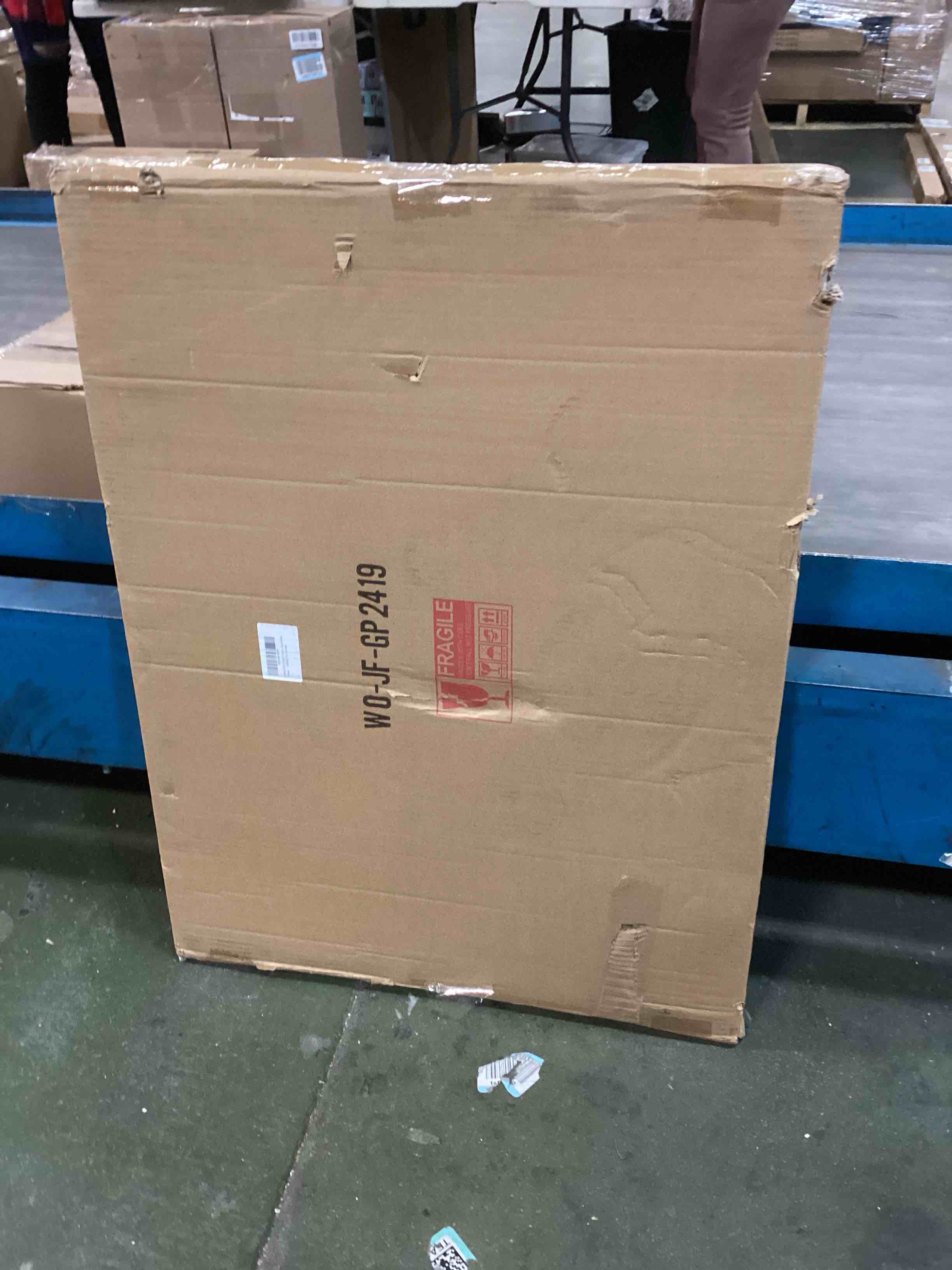 https://s3.amazonaws.com/lotting-images-prod/bidfta/TEA1682828_1735694912181.jpeg