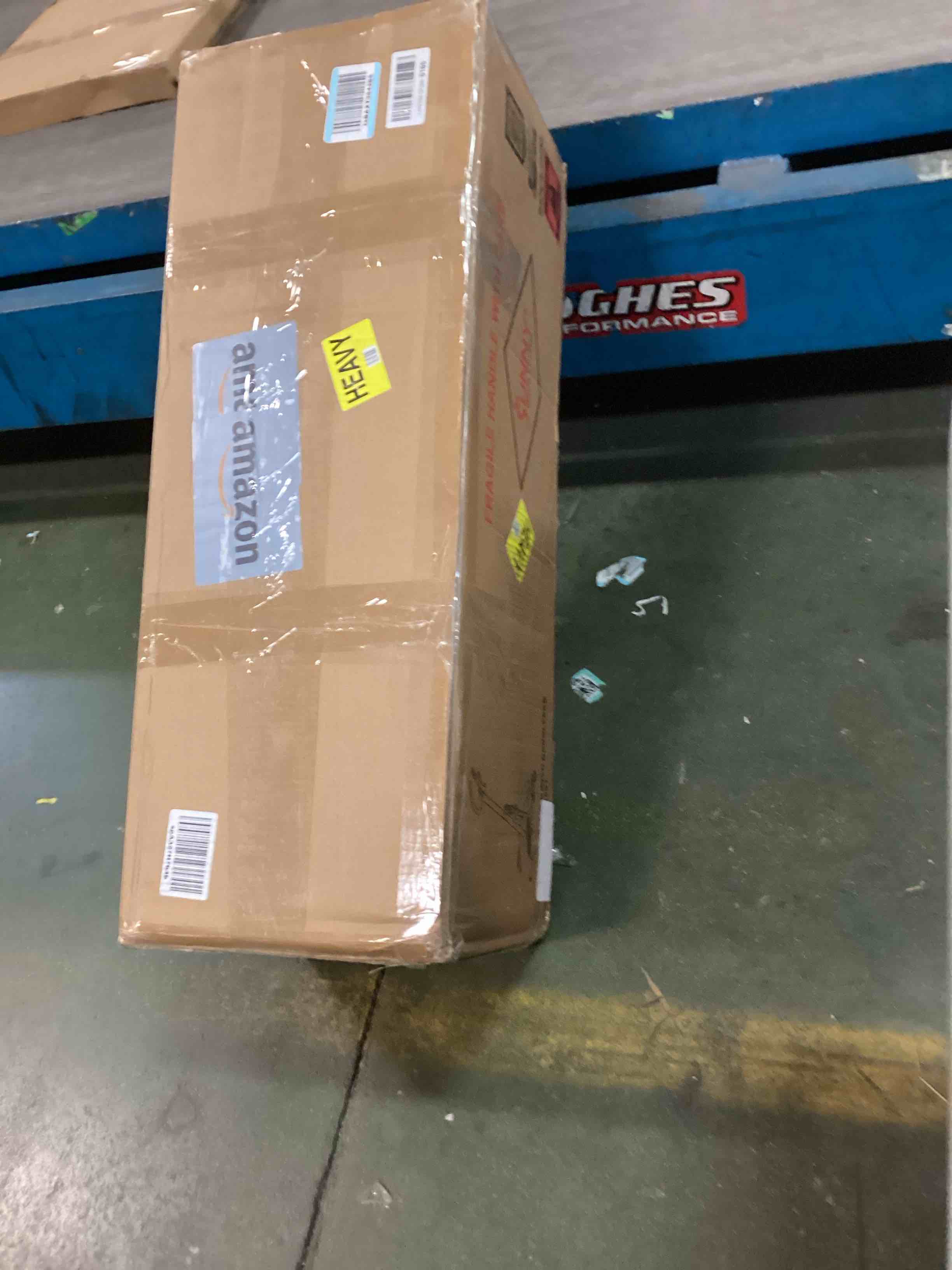https://s3.amazonaws.com/lotting-images-prod/bidfta/TEA1682876_1735702873957.jpeg