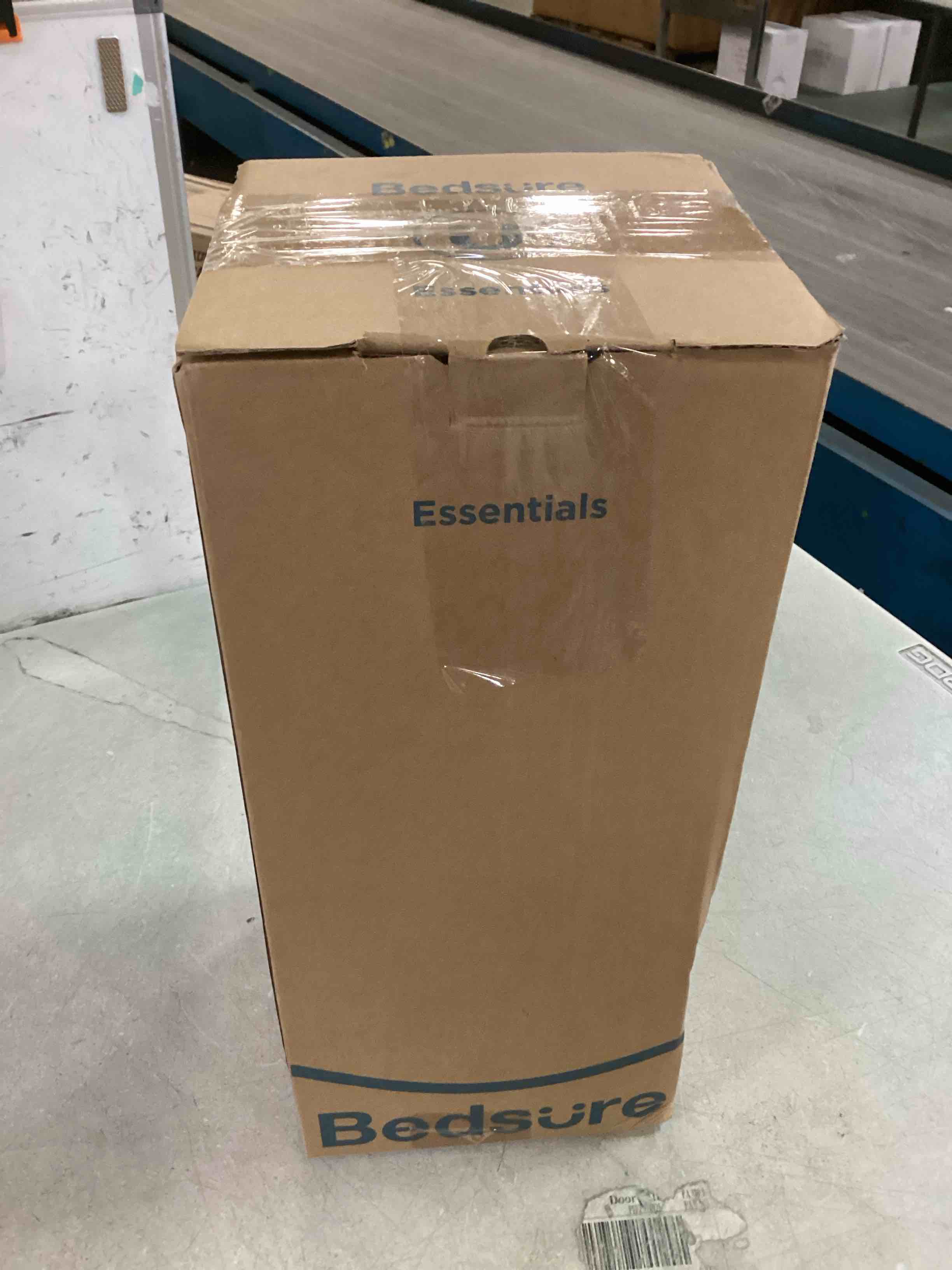 https://s3.amazonaws.com/lotting-images-prod/bidfta/TEA1683505_1736363080412.jpeg