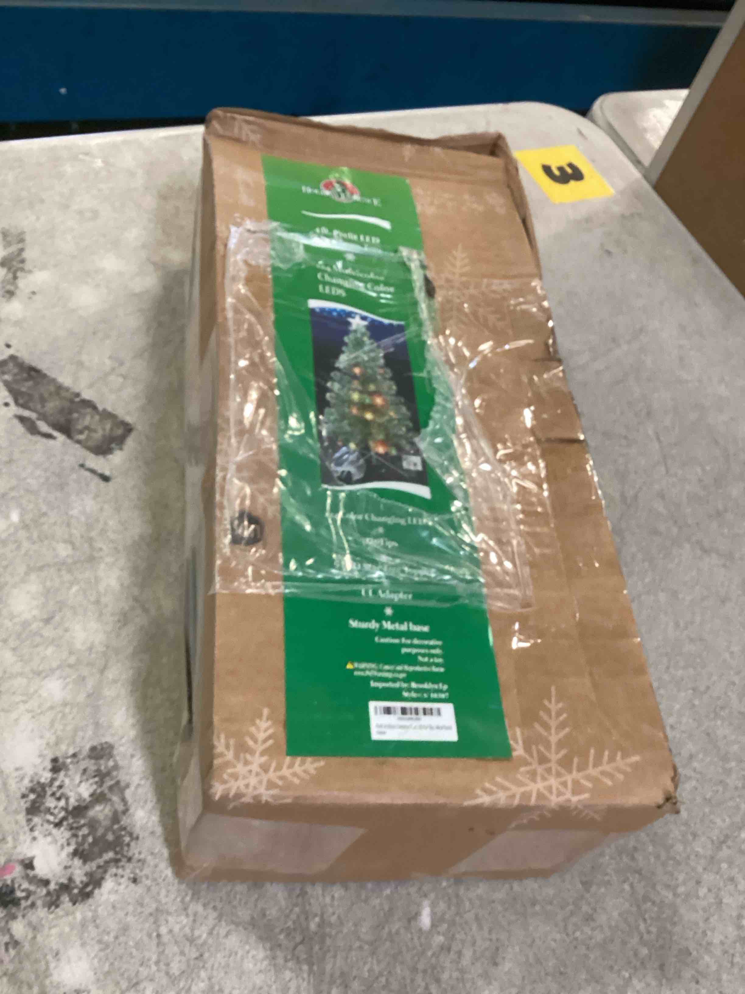 https://s3.amazonaws.com/lotting-images-prod/bidfta/TEA1683691_1736446796800.jpeg
