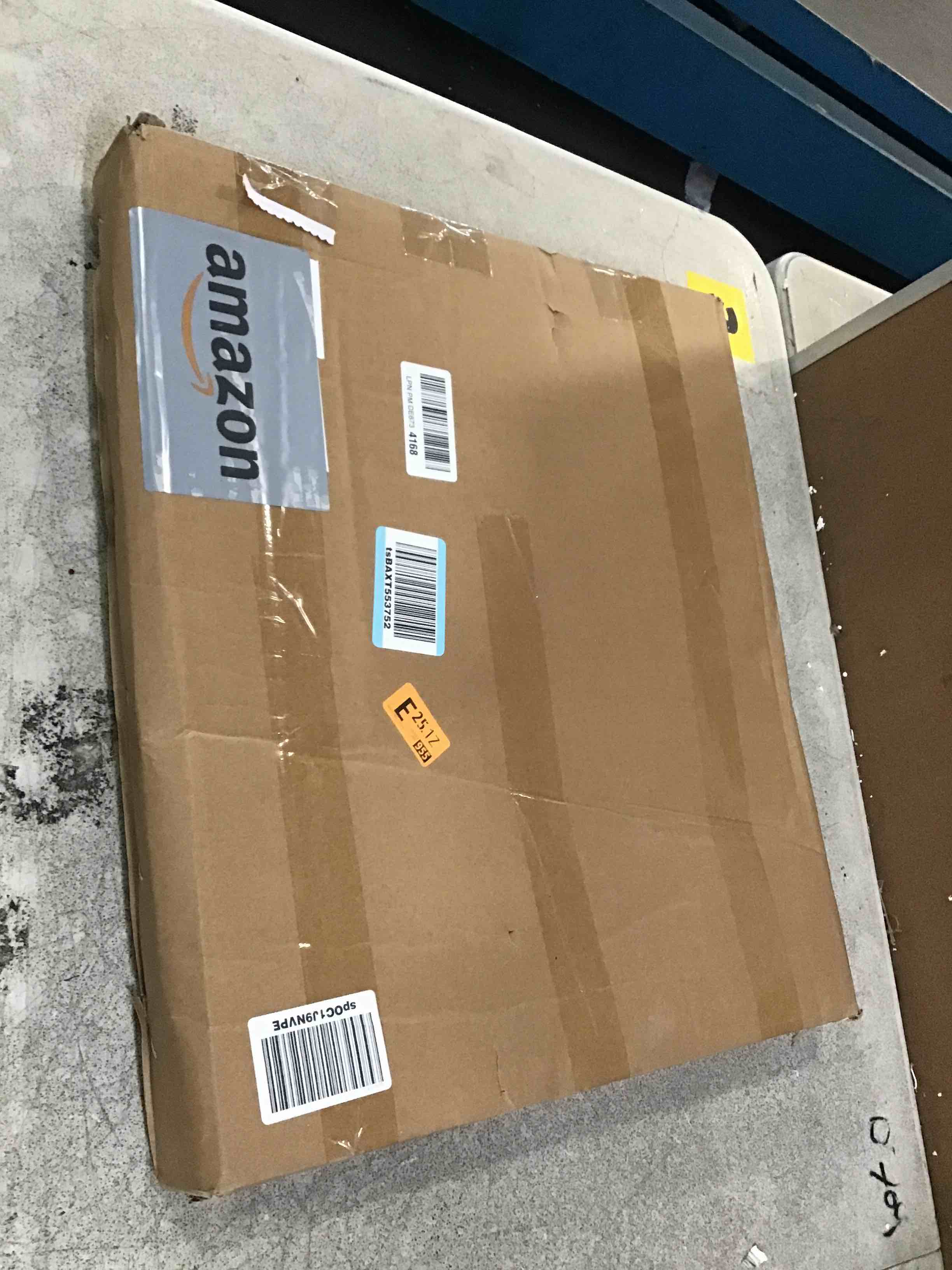 https://s3.amazonaws.com/lotting-images-prod/bidfta/TEA1683705_1736448365198.jpeg