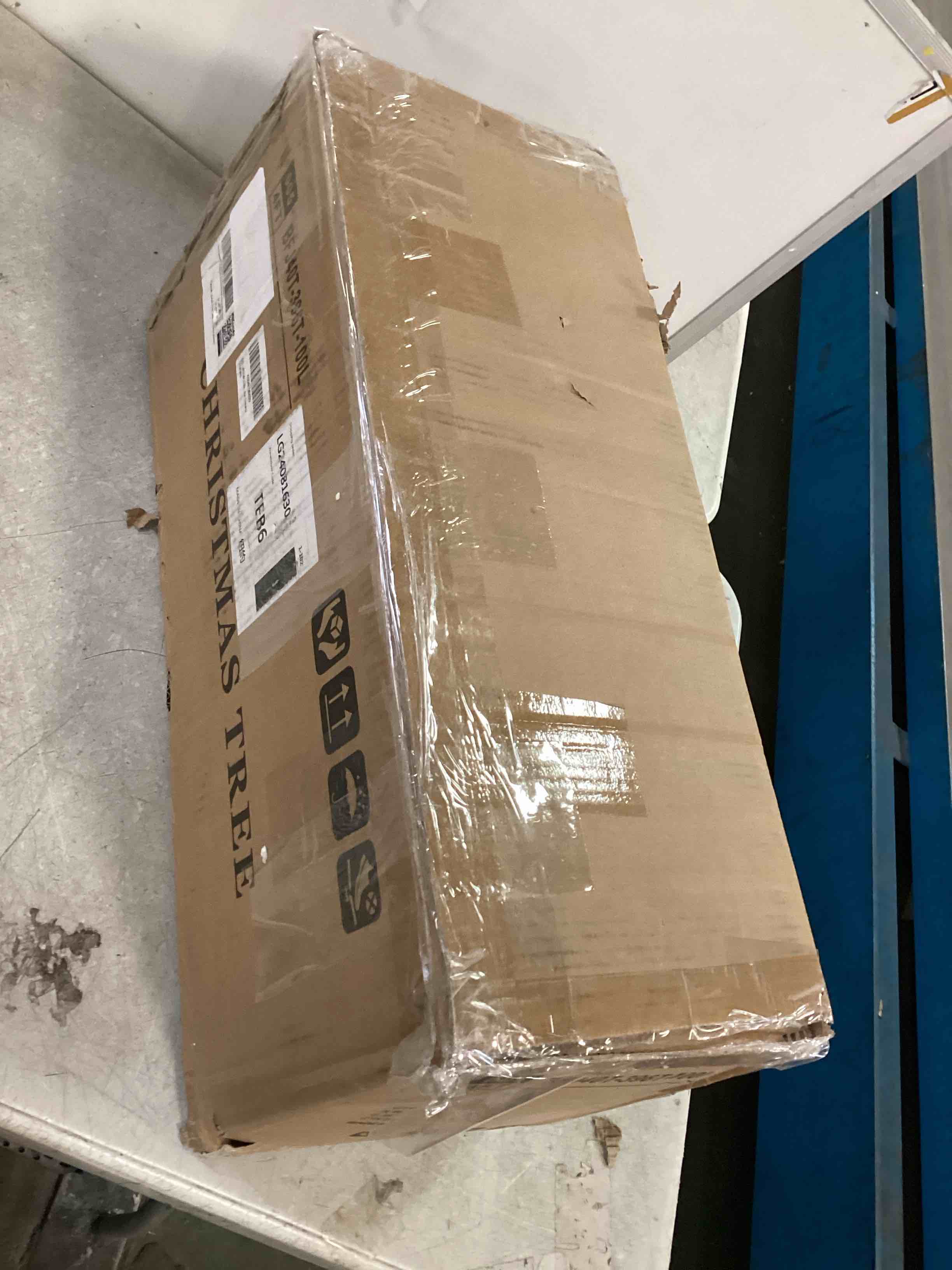 https://s3.amazonaws.com/lotting-images-prod/bidfta/TEA1683842_1736526081835.jpeg
