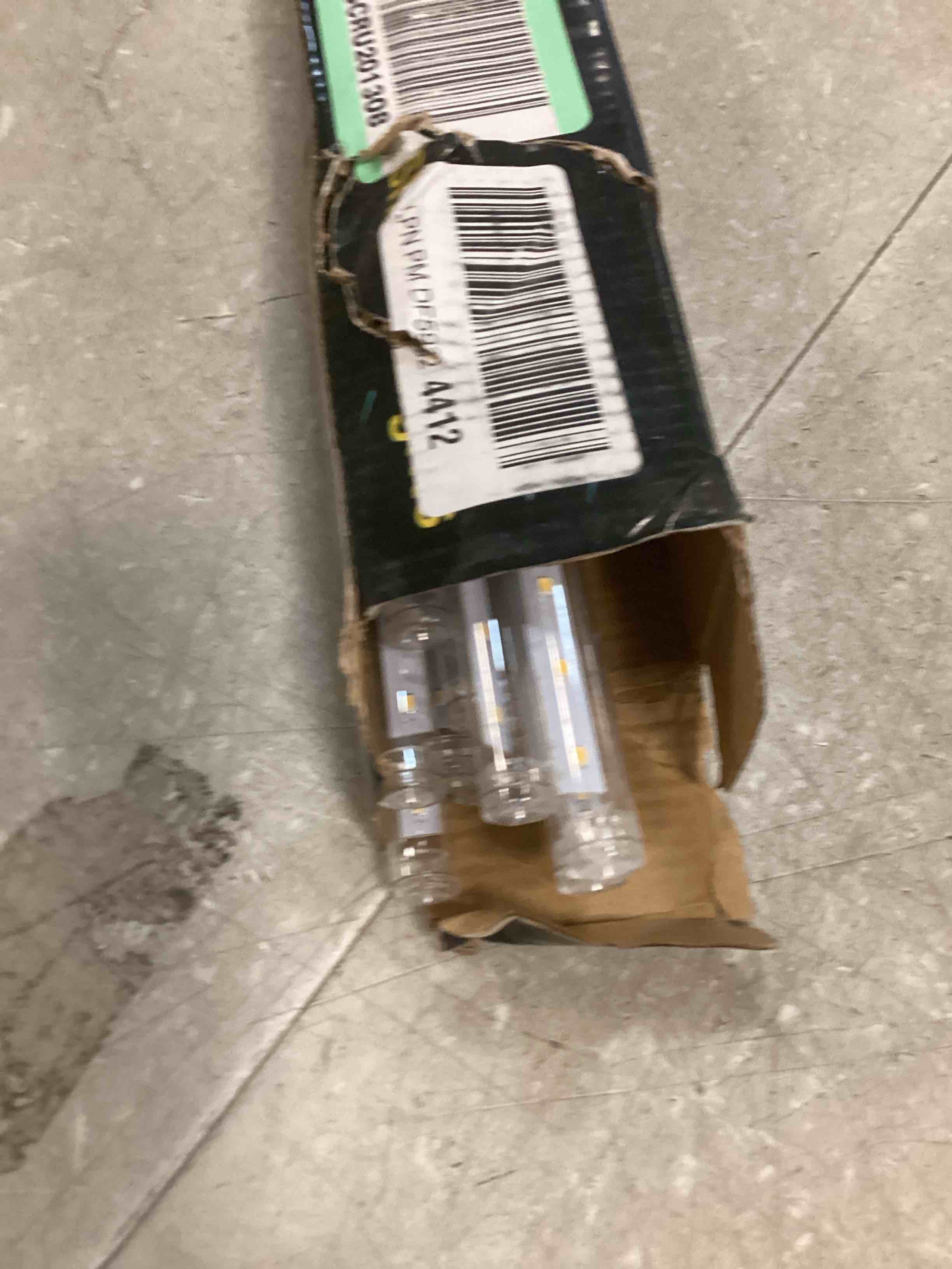 https://s3.amazonaws.com/lotting-images-prod/bidfta/TEA1688248_1735569701357.jpeg