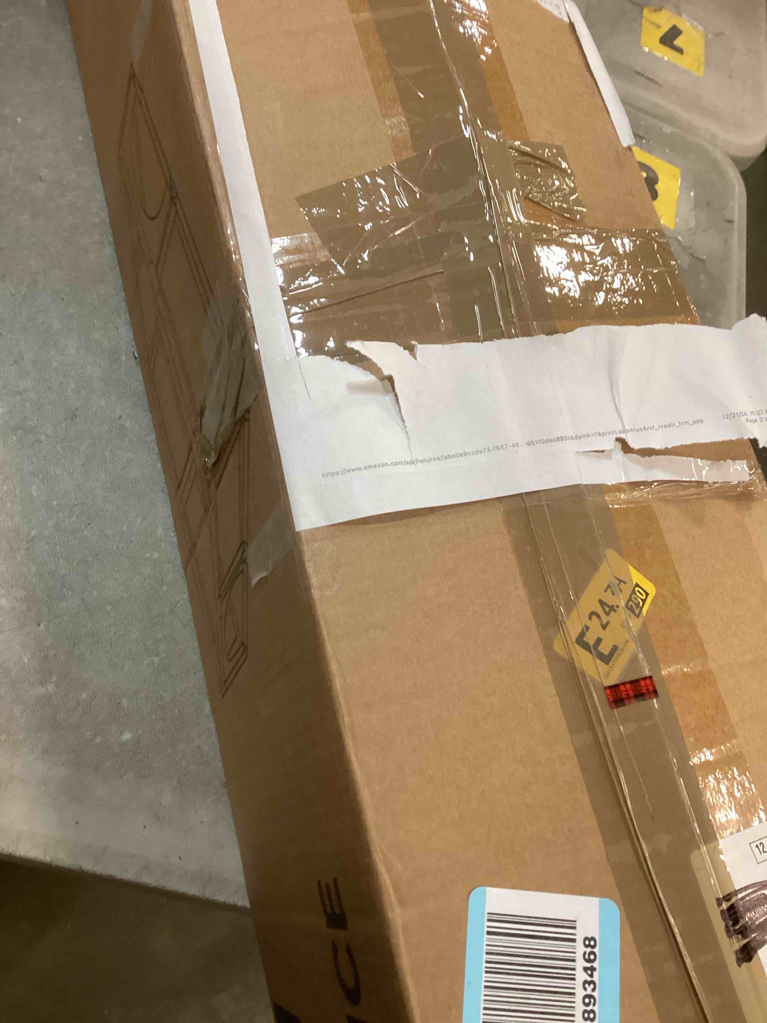 https://s3.amazonaws.com/lotting-images-prod/bidfta/TEA1688925_1735922791097.jpeg