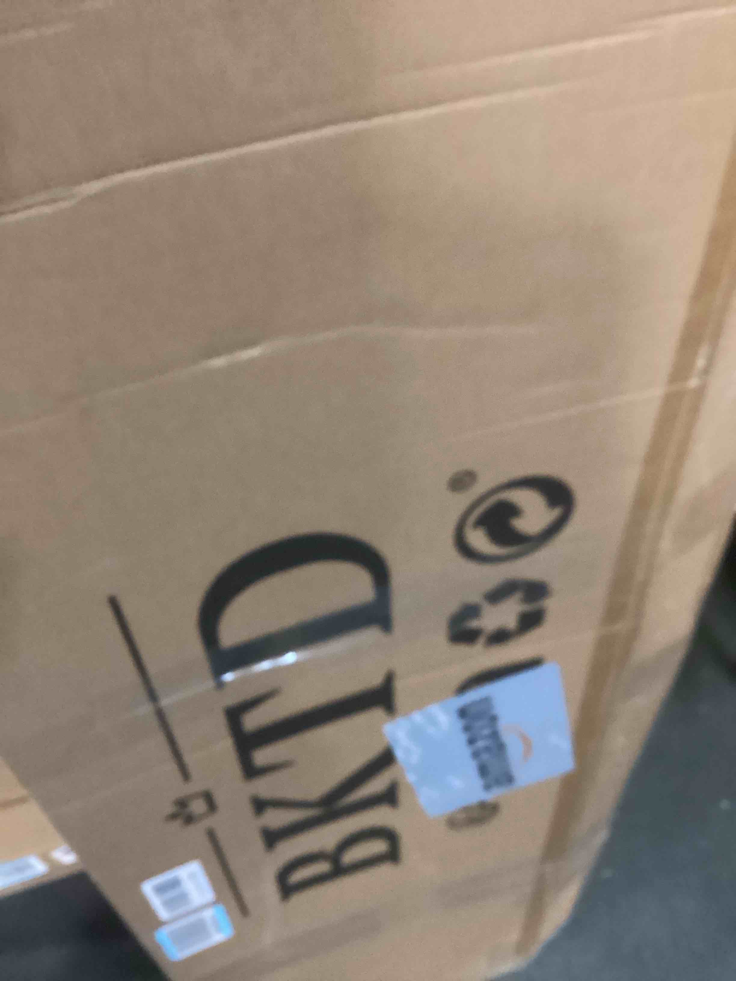 https://s3.amazonaws.com/lotting-images-prod/bidfta/TEA1689602_1736439832714.jpeg