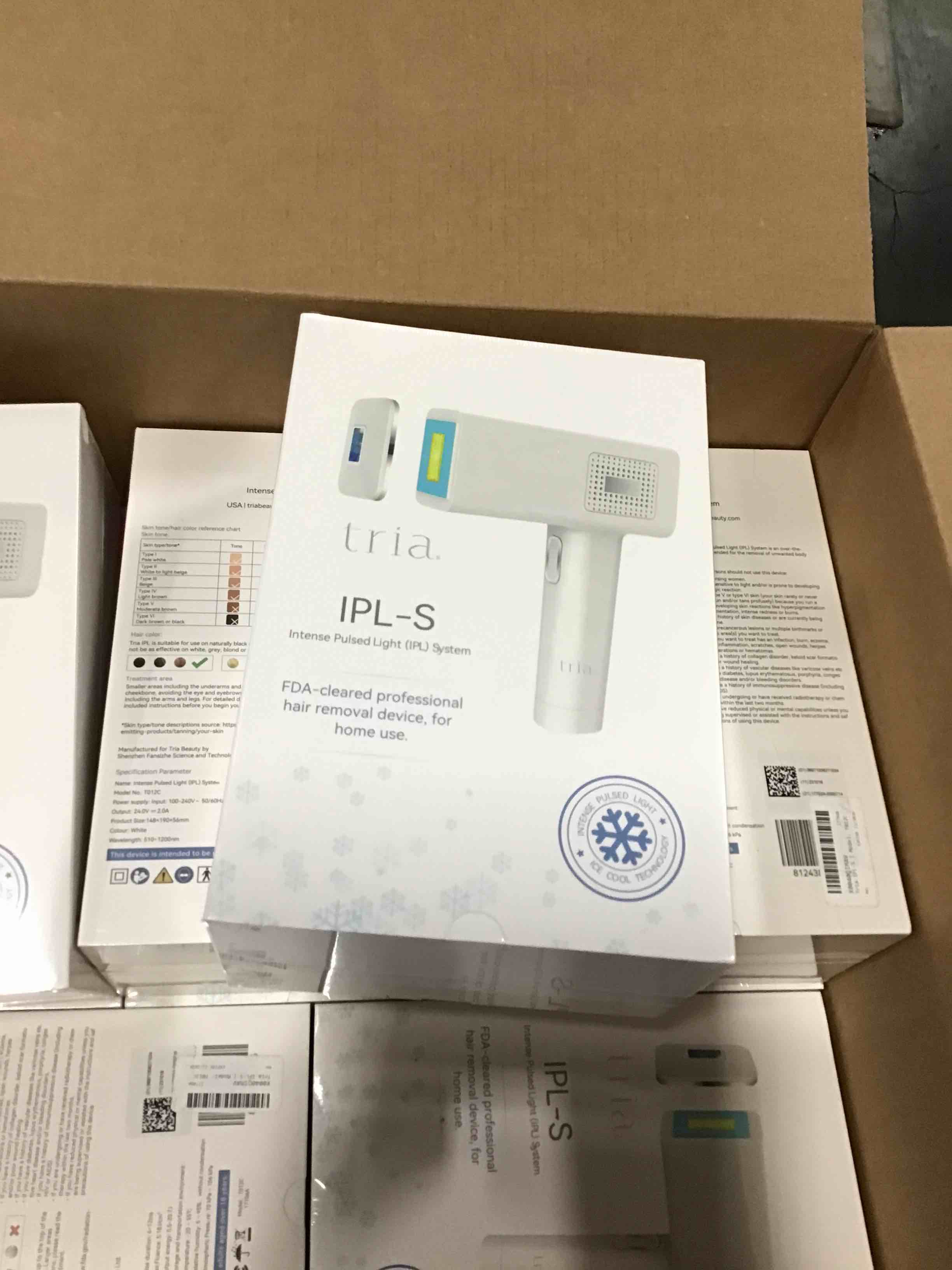 https://s3.amazonaws.com/lotting-images-prod/bidfta/TEA1691307_1733234015362.jpeg