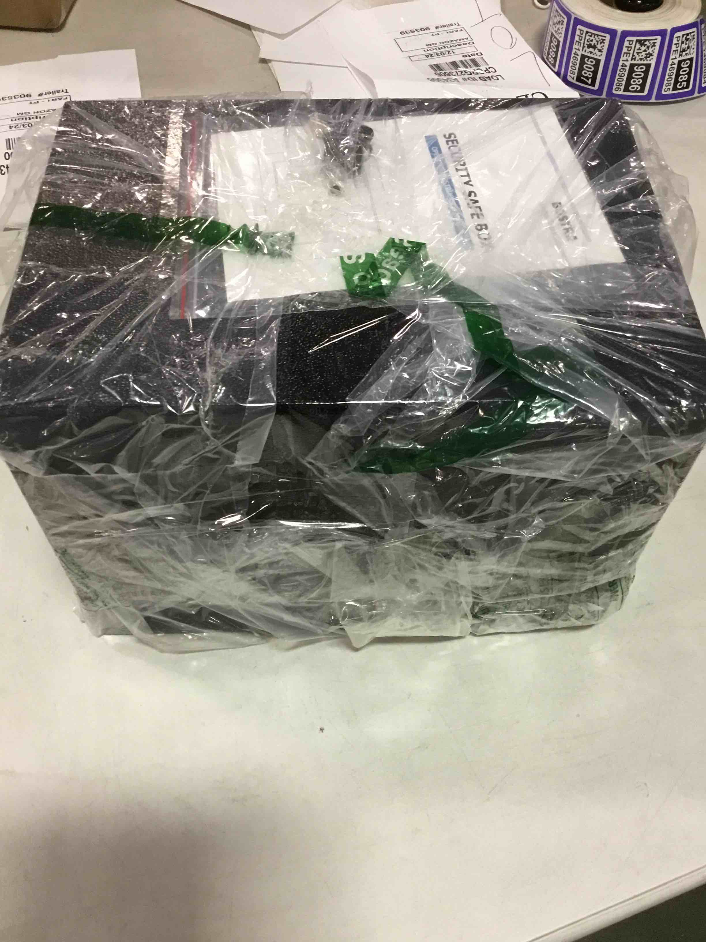 https://s3.amazonaws.com/lotting-images-prod/bidfta/TEA1693430_1733335900010.jpeg