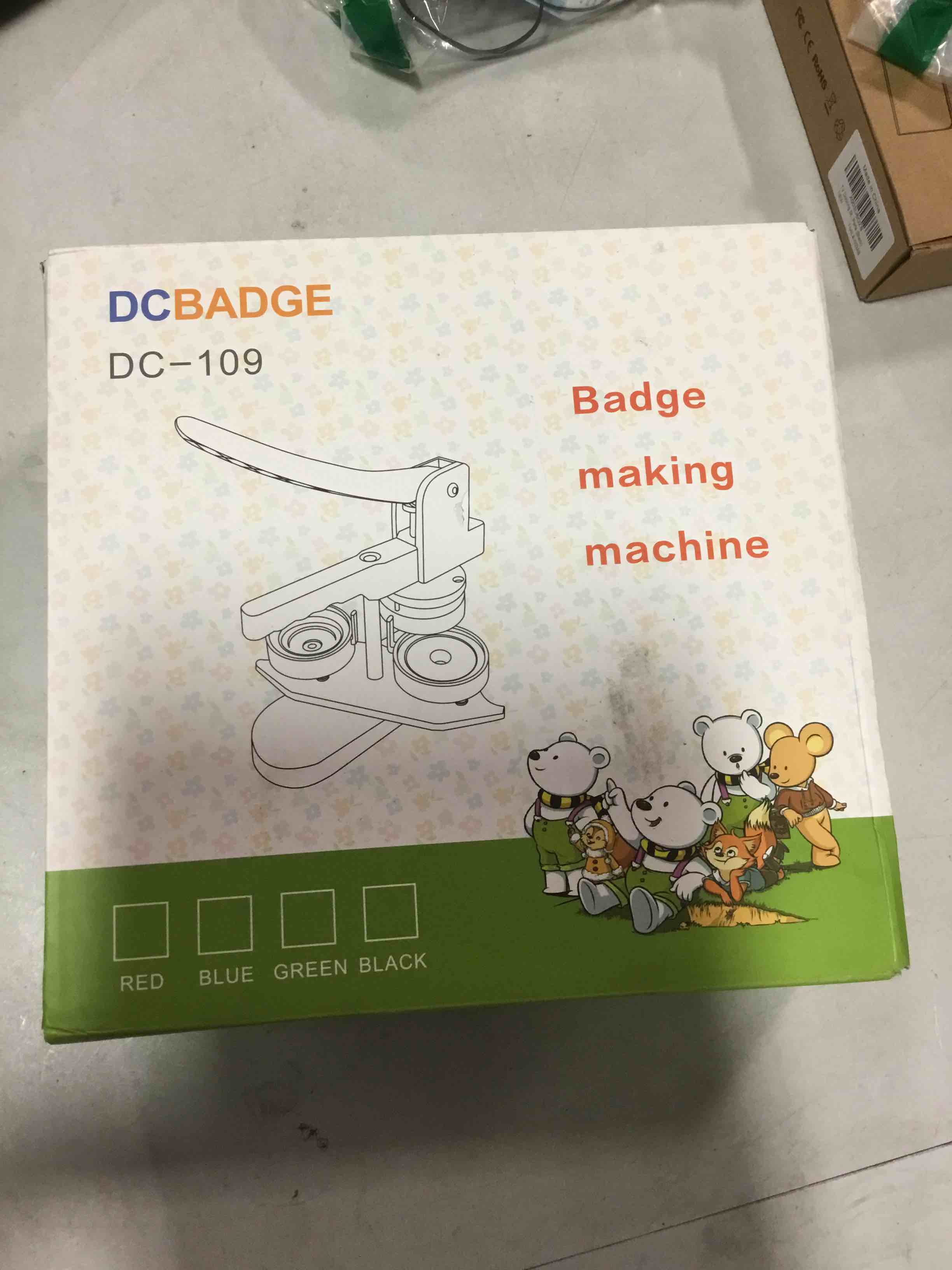 https://s3.amazonaws.com/lotting-images-prod/bidfta/TEA1693501_1733343742588.jpeg