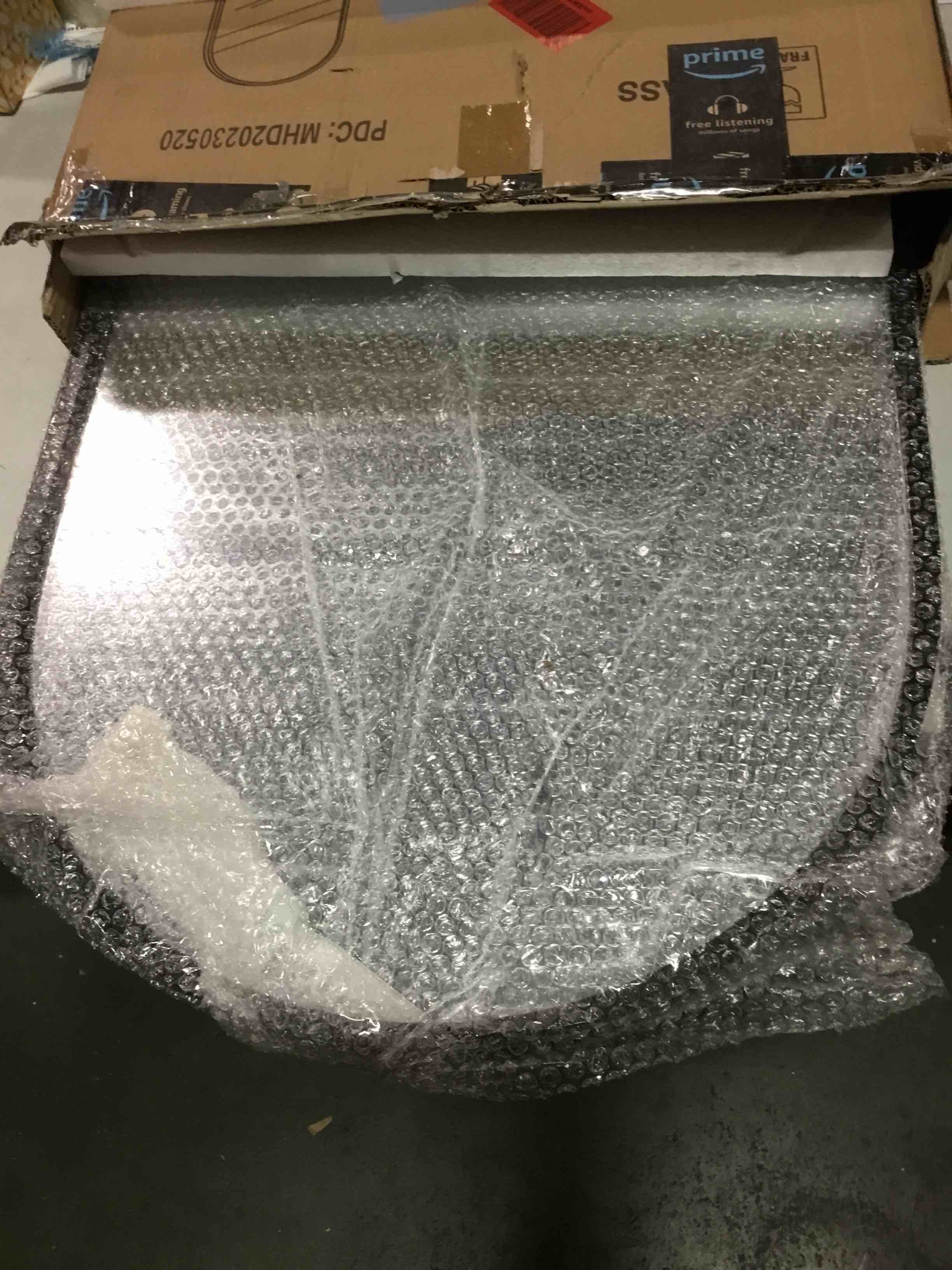 https://s3.amazonaws.com/lotting-images-prod/bidfta/TEA1694037_1733774425266.jpeg