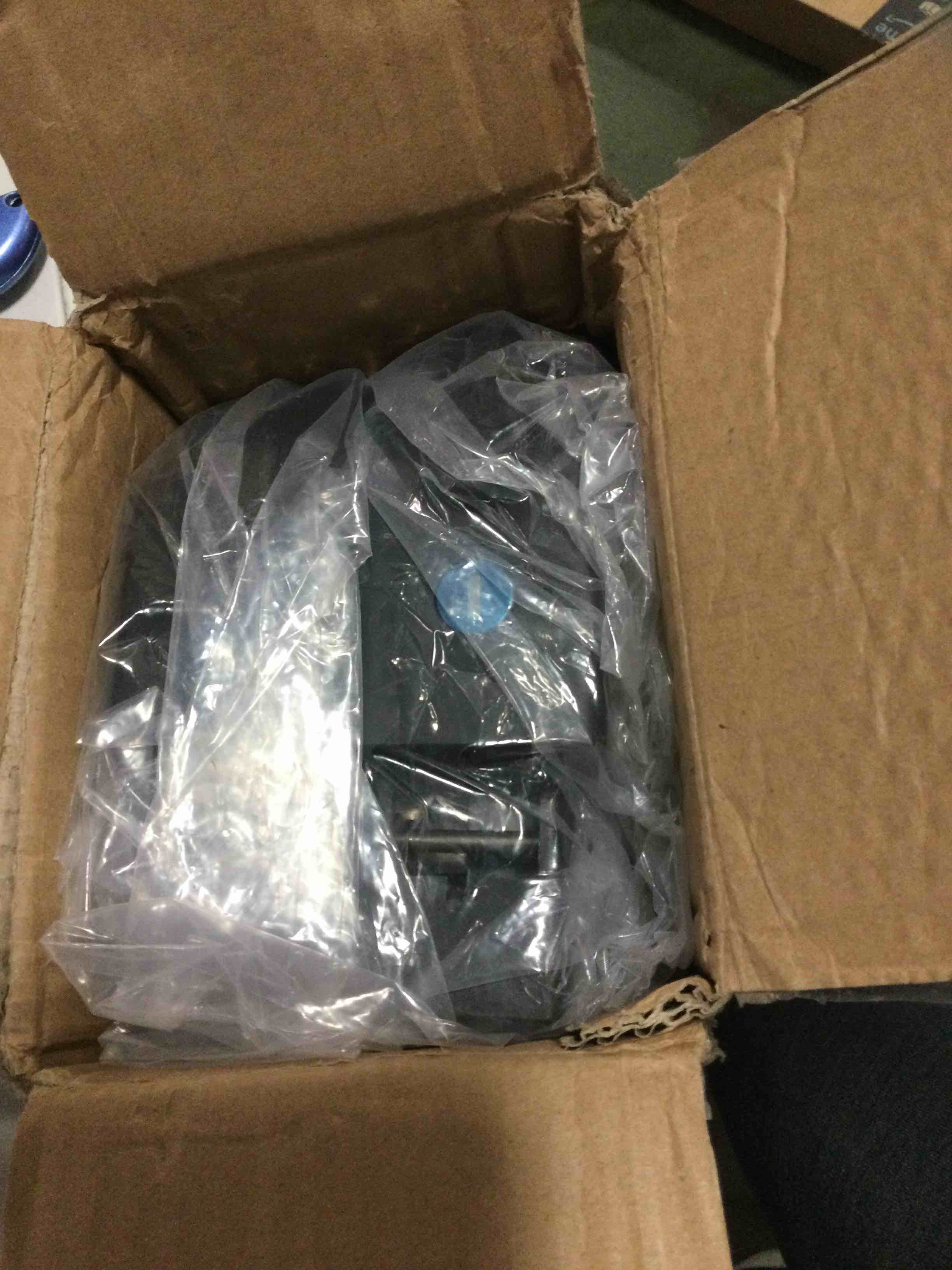 https://s3.amazonaws.com/lotting-images-prod/bidfta/TEA1695045_1734532720032.jpeg