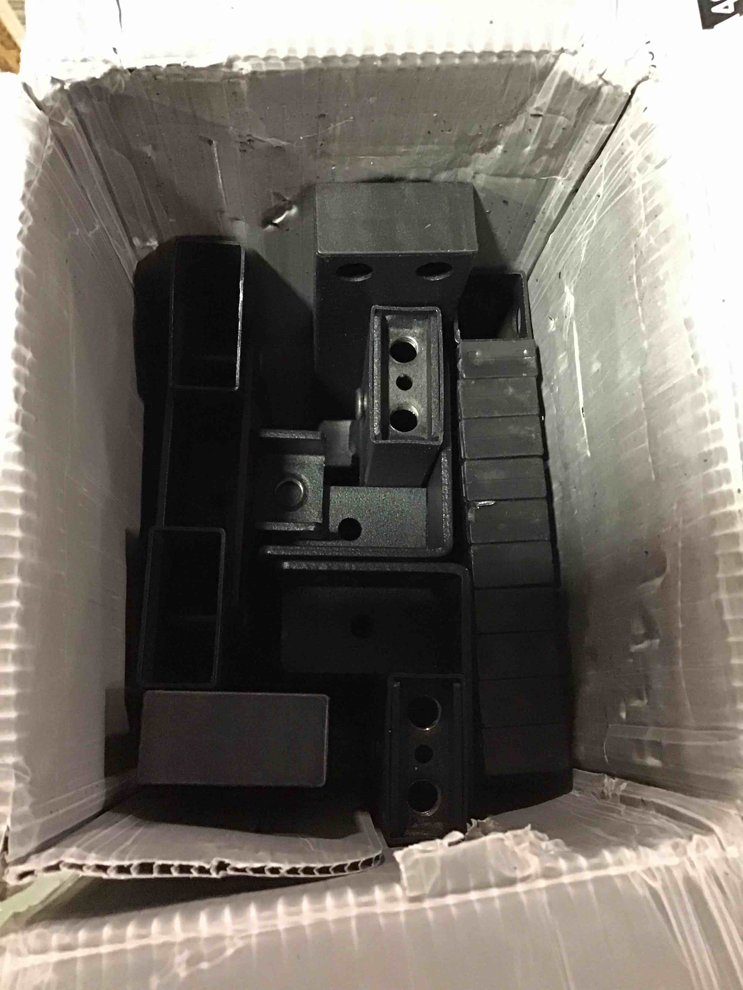 https://s3.amazonaws.com/lotting-images-prod/bidfta/TEA1695148_1734554375015.jpeg