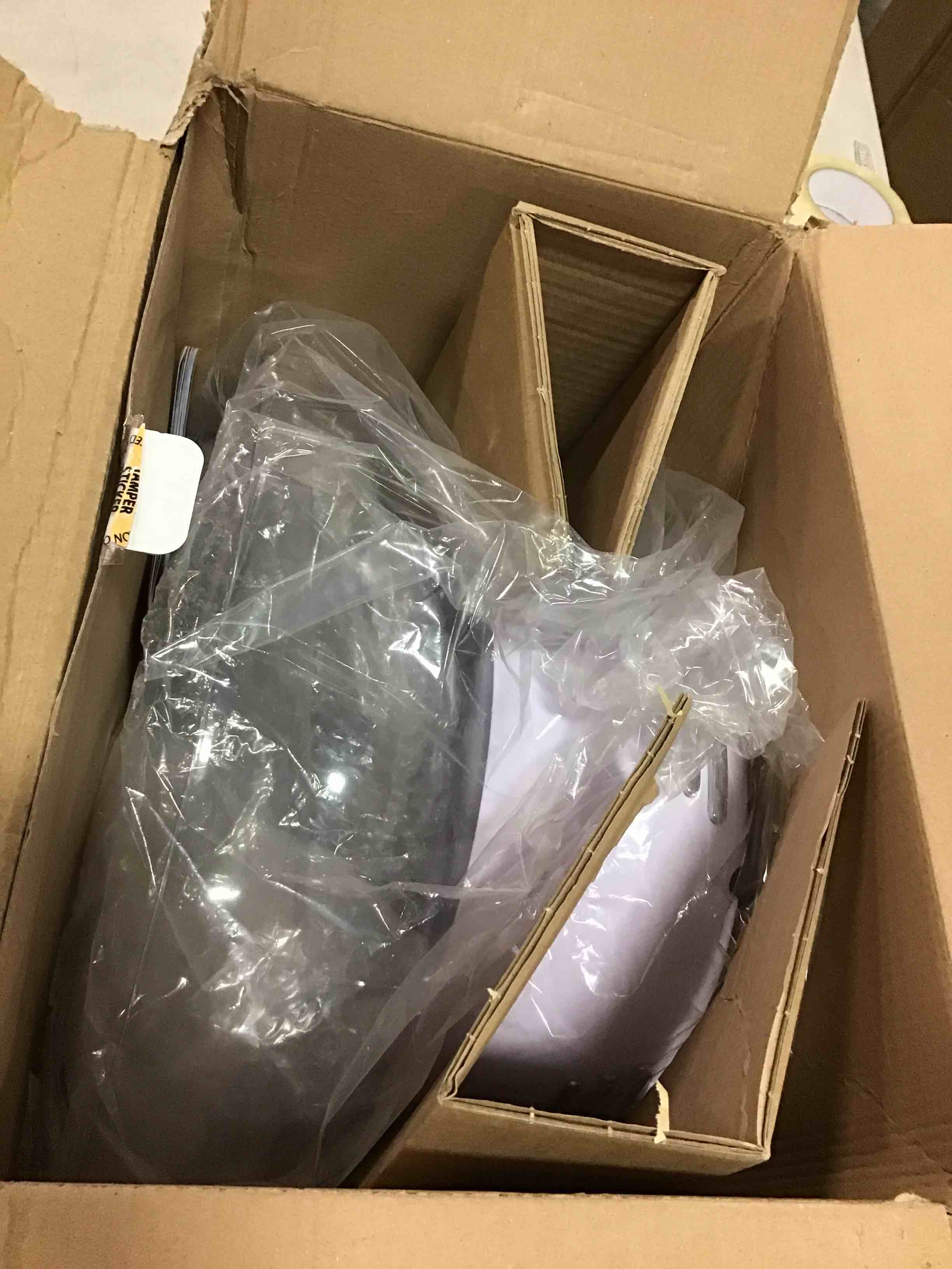 https://s3.amazonaws.com/lotting-images-prod/bidfta/TEA1695212_1734617832771.jpeg