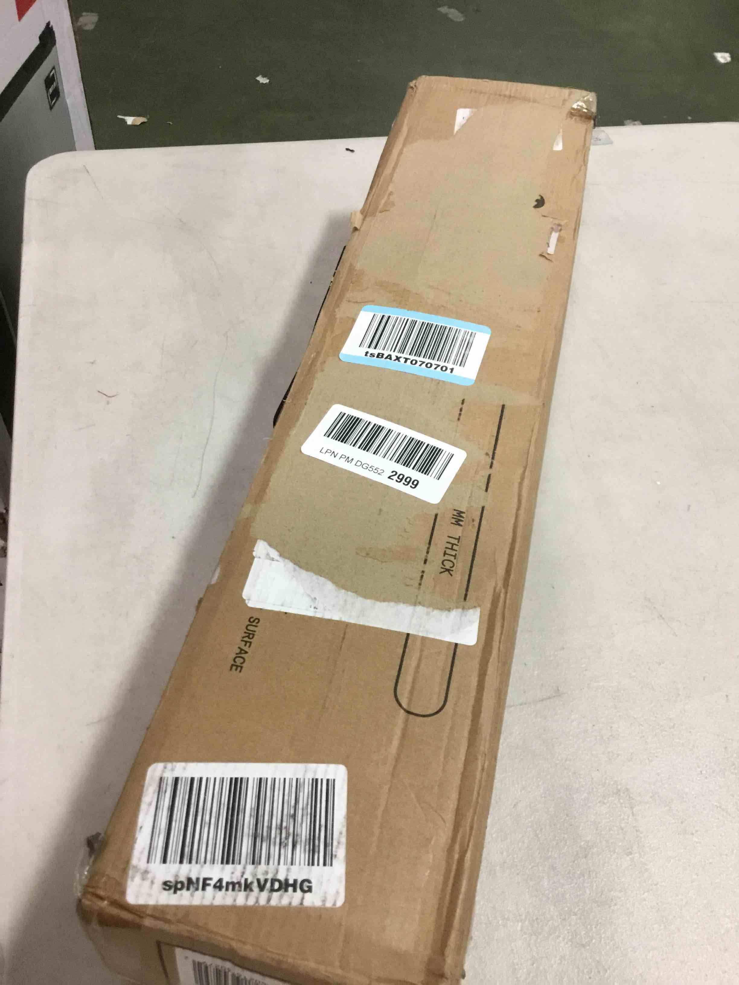 https://s3.amazonaws.com/lotting-images-prod/bidfta/TEA1695402_1734722952282.jpeg