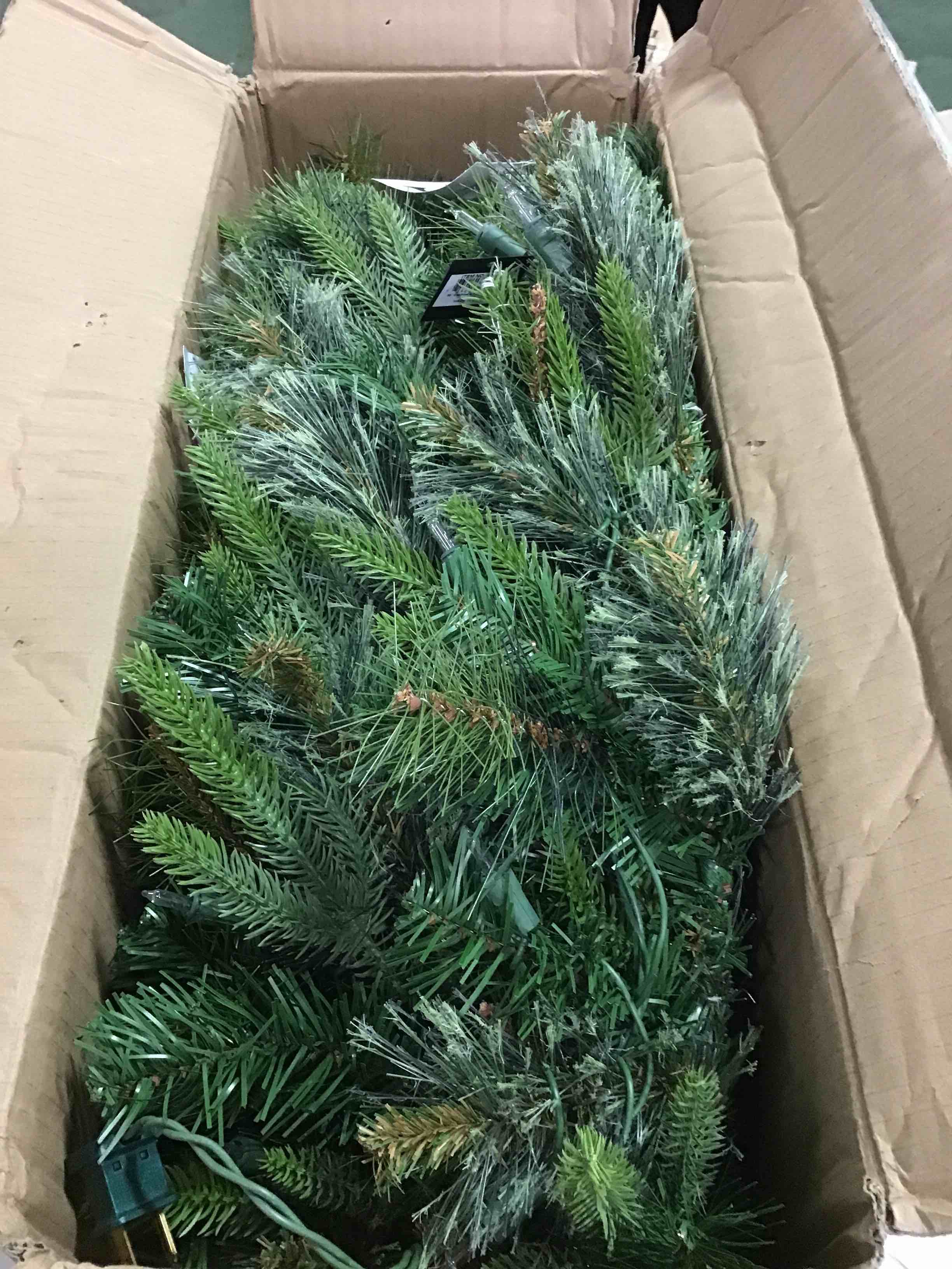 https://s3.amazonaws.com/lotting-images-prod/bidfta/TEA1695739_1735584362973.jpeg