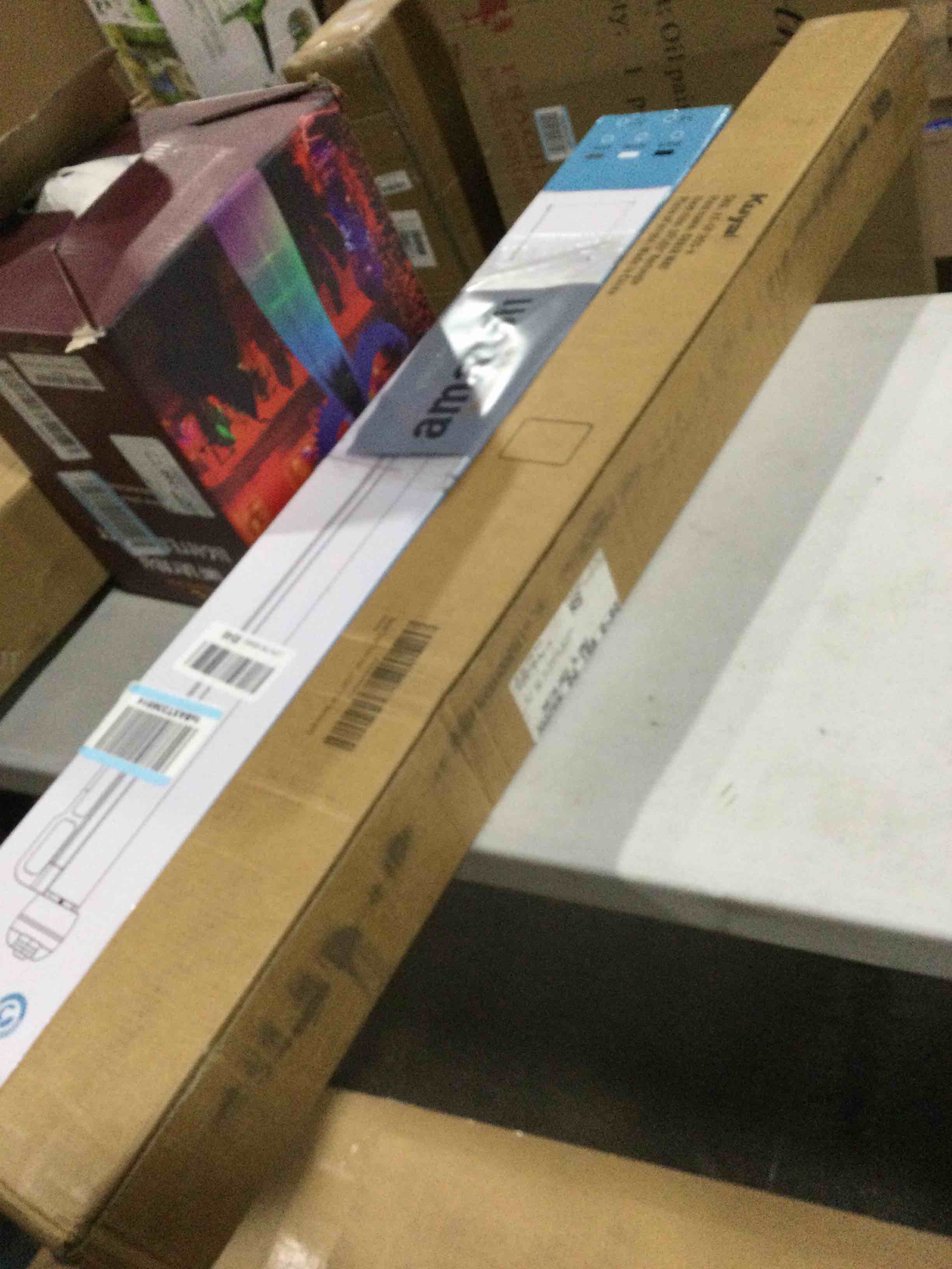 https://s3.amazonaws.com/lotting-images-prod/bidfta/TEA1696954_1732040951112.jpeg