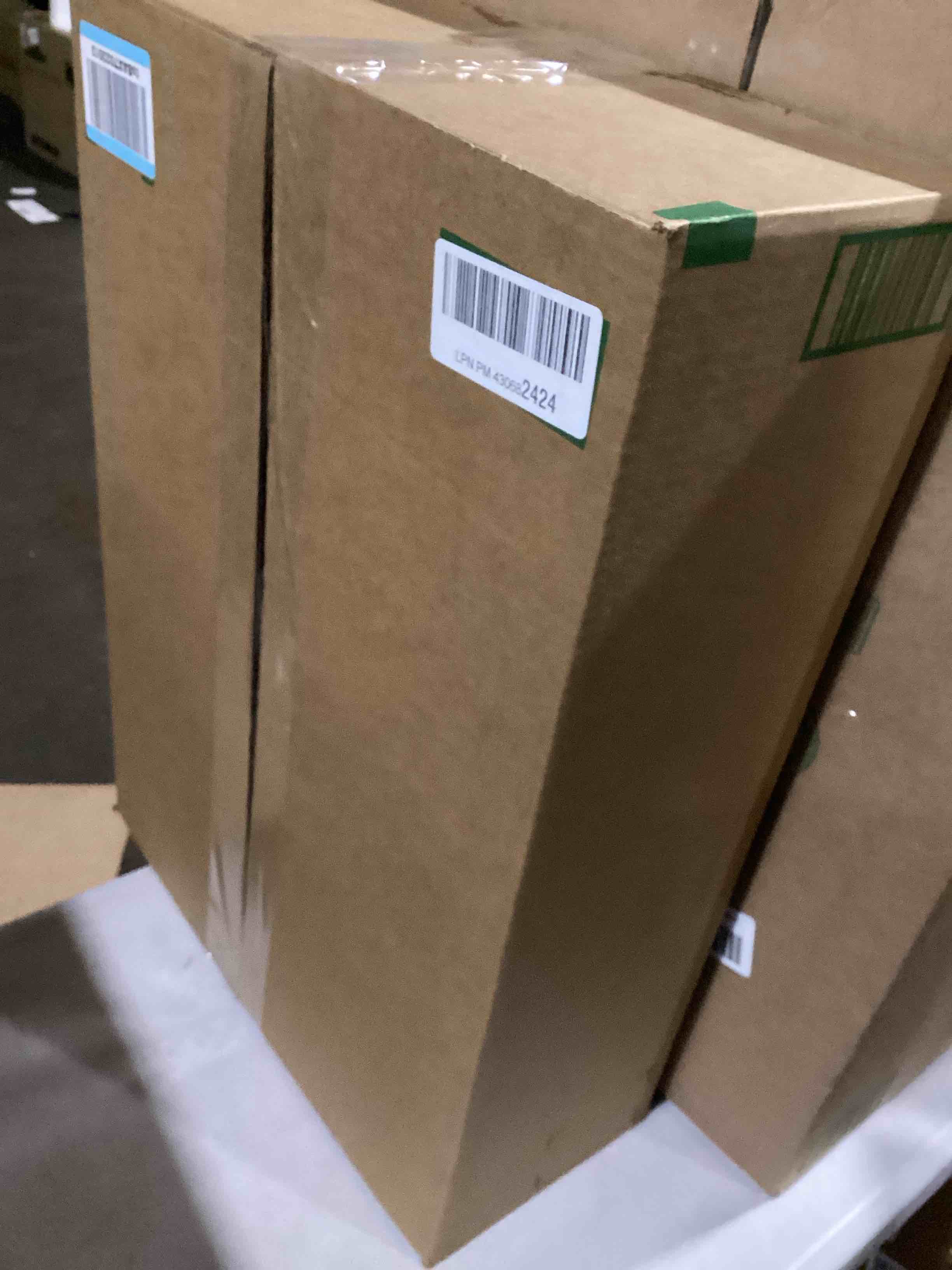 https://s3.amazonaws.com/lotting-images-prod/bidfta/TEA1697302_1732206736964.jpeg