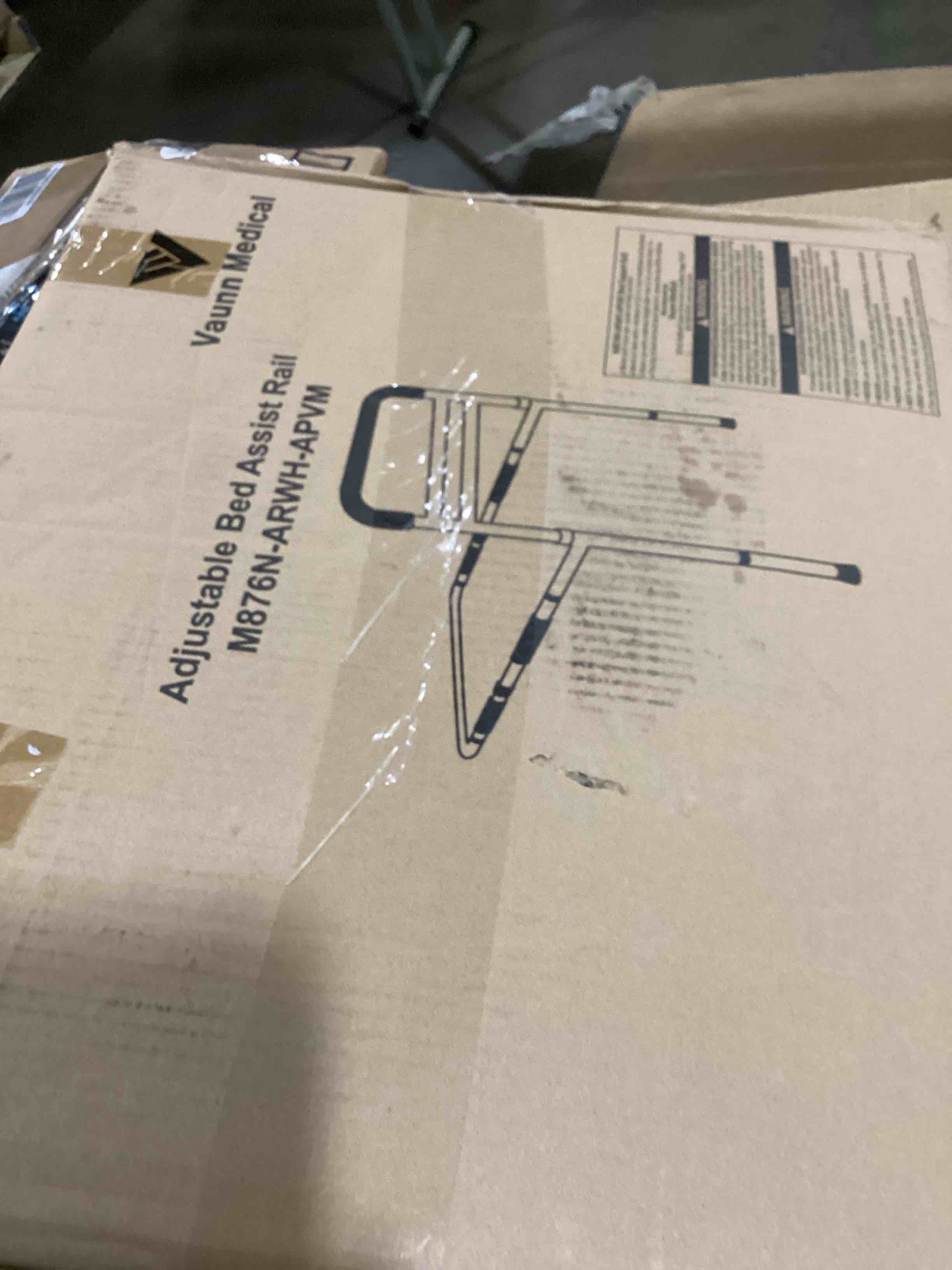 https://s3.amazonaws.com/lotting-images-prod/bidfta/TEA1697630_1732553206795.jpeg