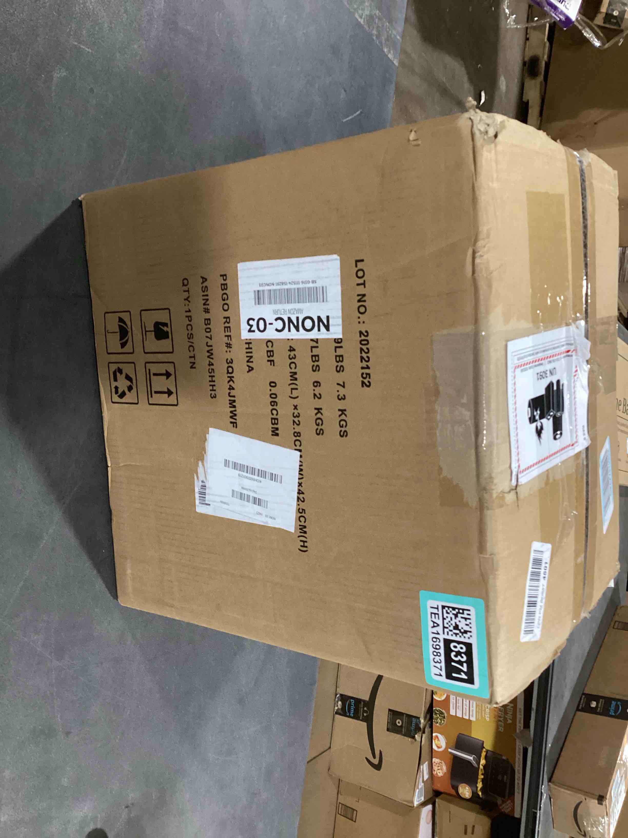 https://s3.amazonaws.com/lotting-images-prod/bidfta/TEA1698371_1733510168439.jpeg