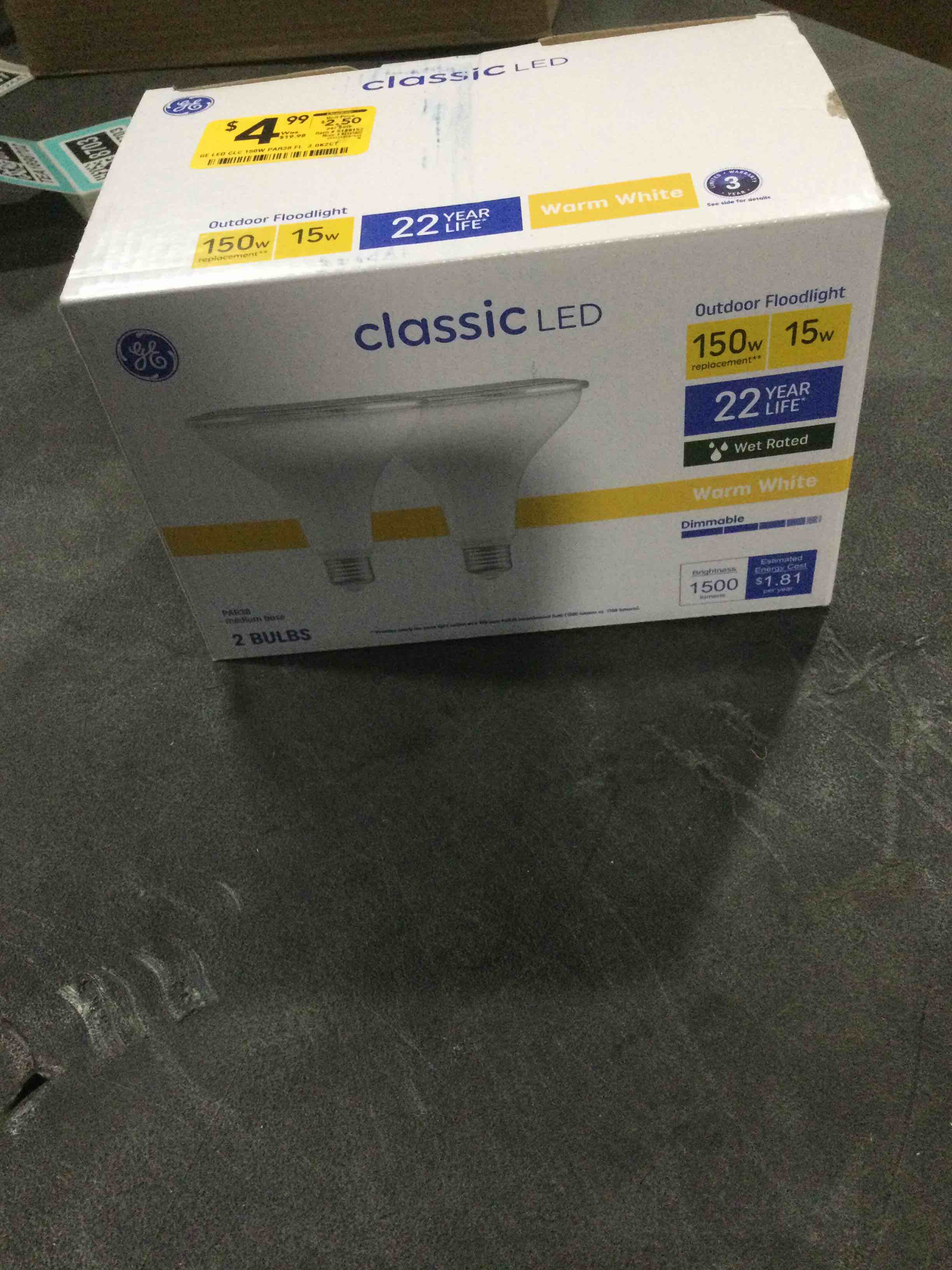 classic led outdoor floodlight 150w 15w 22 year life warm white 