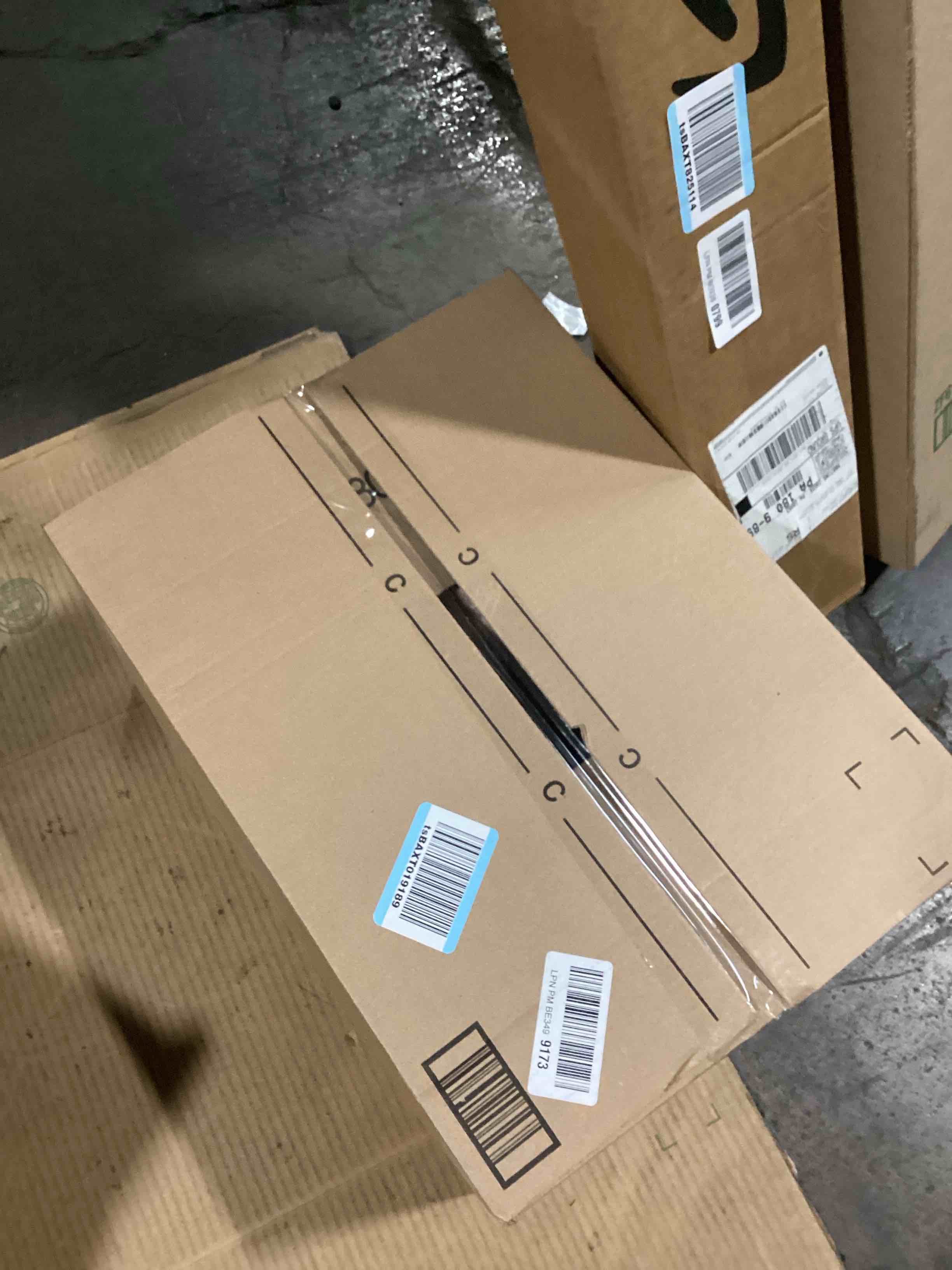 https://s3.amazonaws.com/lotting-images-prod/bidfta/TEA1699245_1731090009020.jpeg
