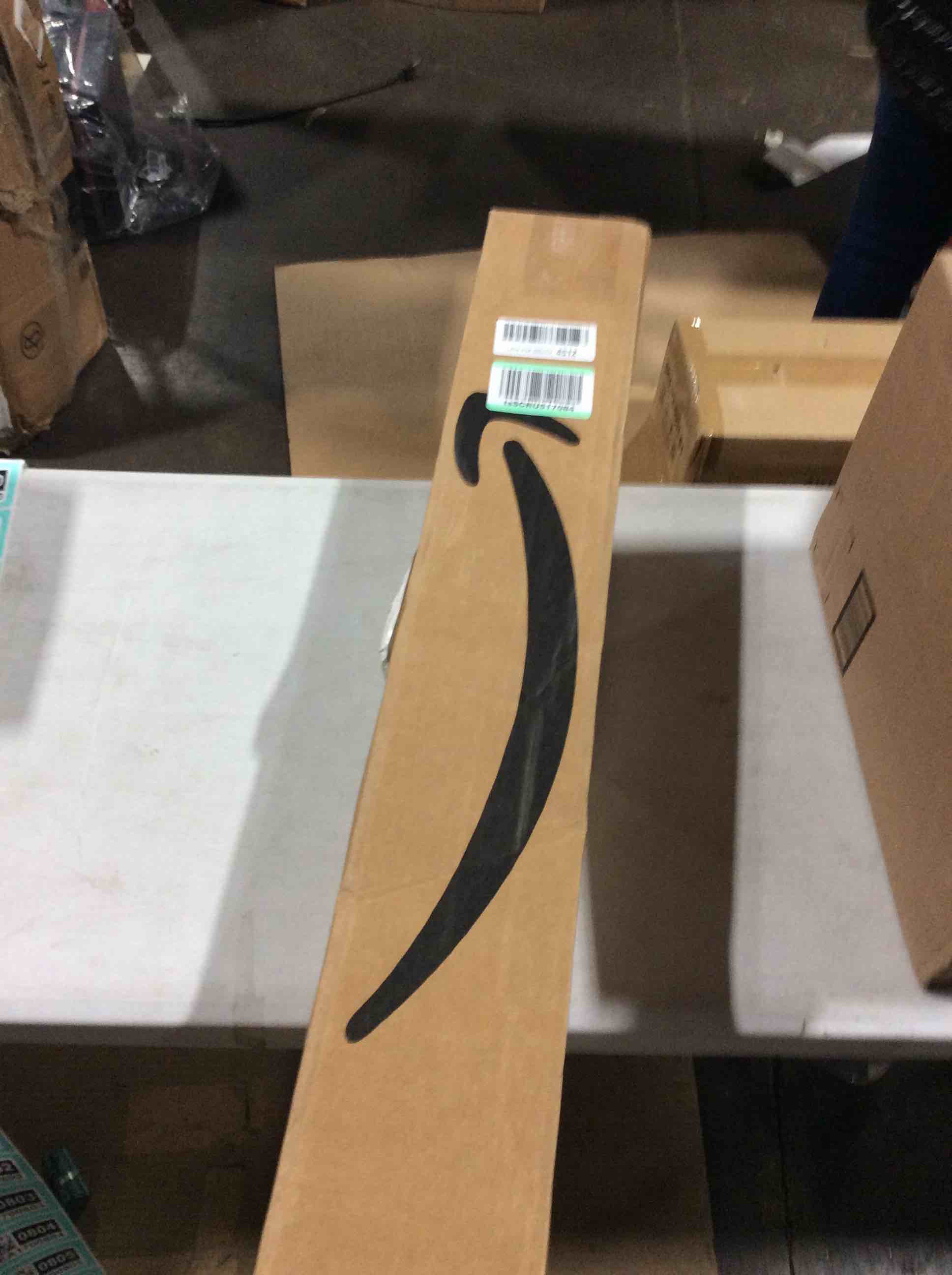 https://s3.amazonaws.com/lotting-images-prod/bidfta/TEA1700785_1731940251498.jpeg