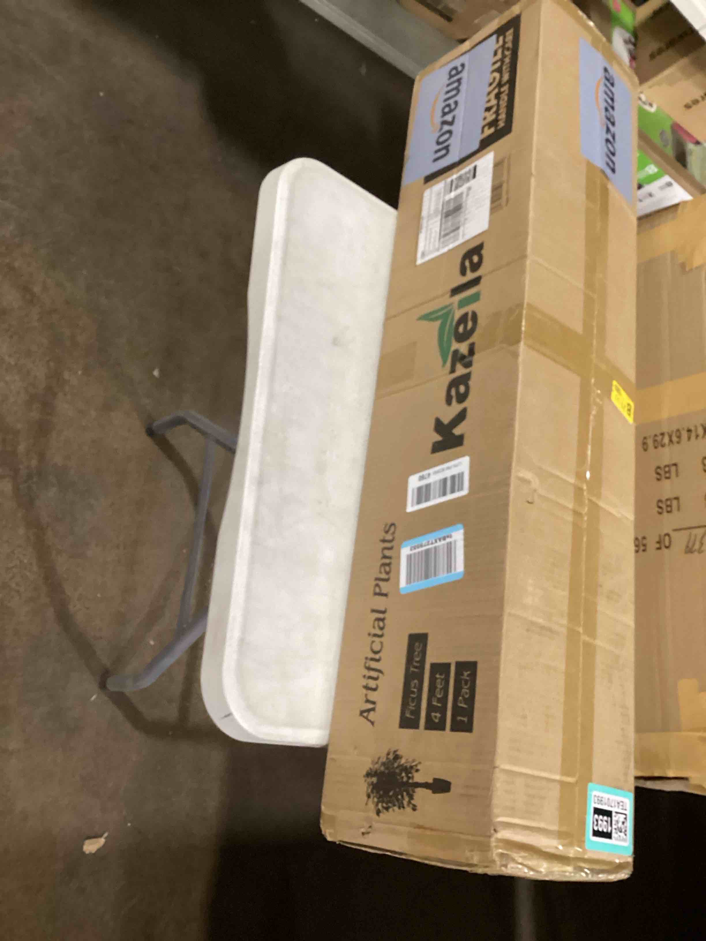 https://s3.amazonaws.com/lotting-images-prod/bidfta/TEA1701993_1732900697093.jpeg