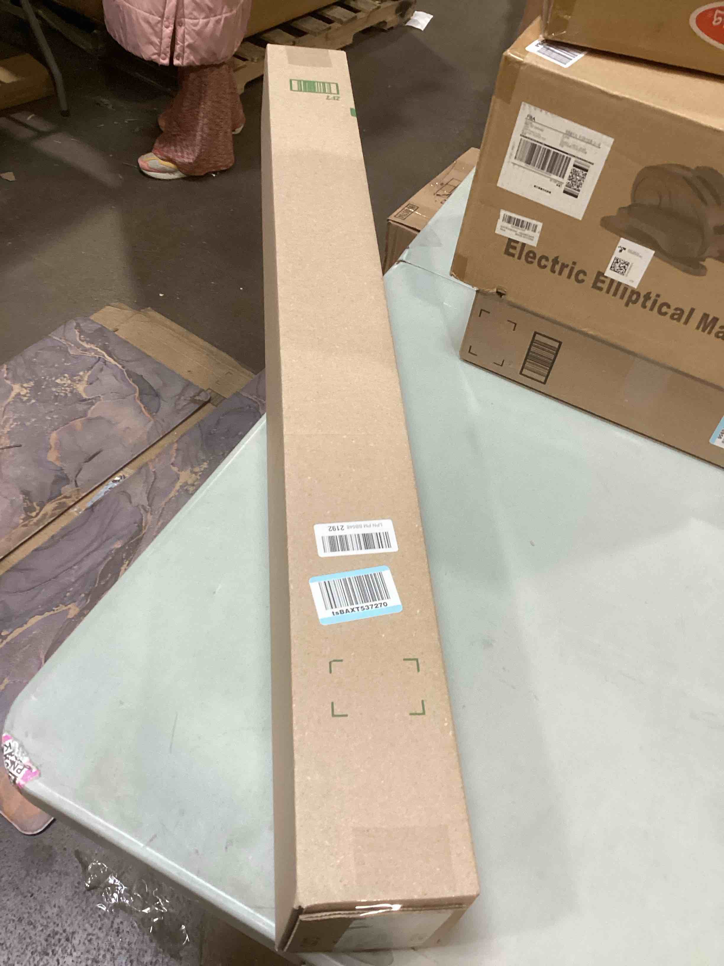 https://s3.amazonaws.com/lotting-images-prod/bidfta/TEA1703559_1732641521253.jpeg