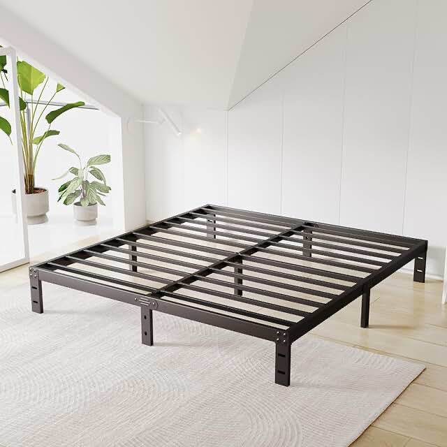 T4 – 164W queen bedframe. Picture similar to lot photo.