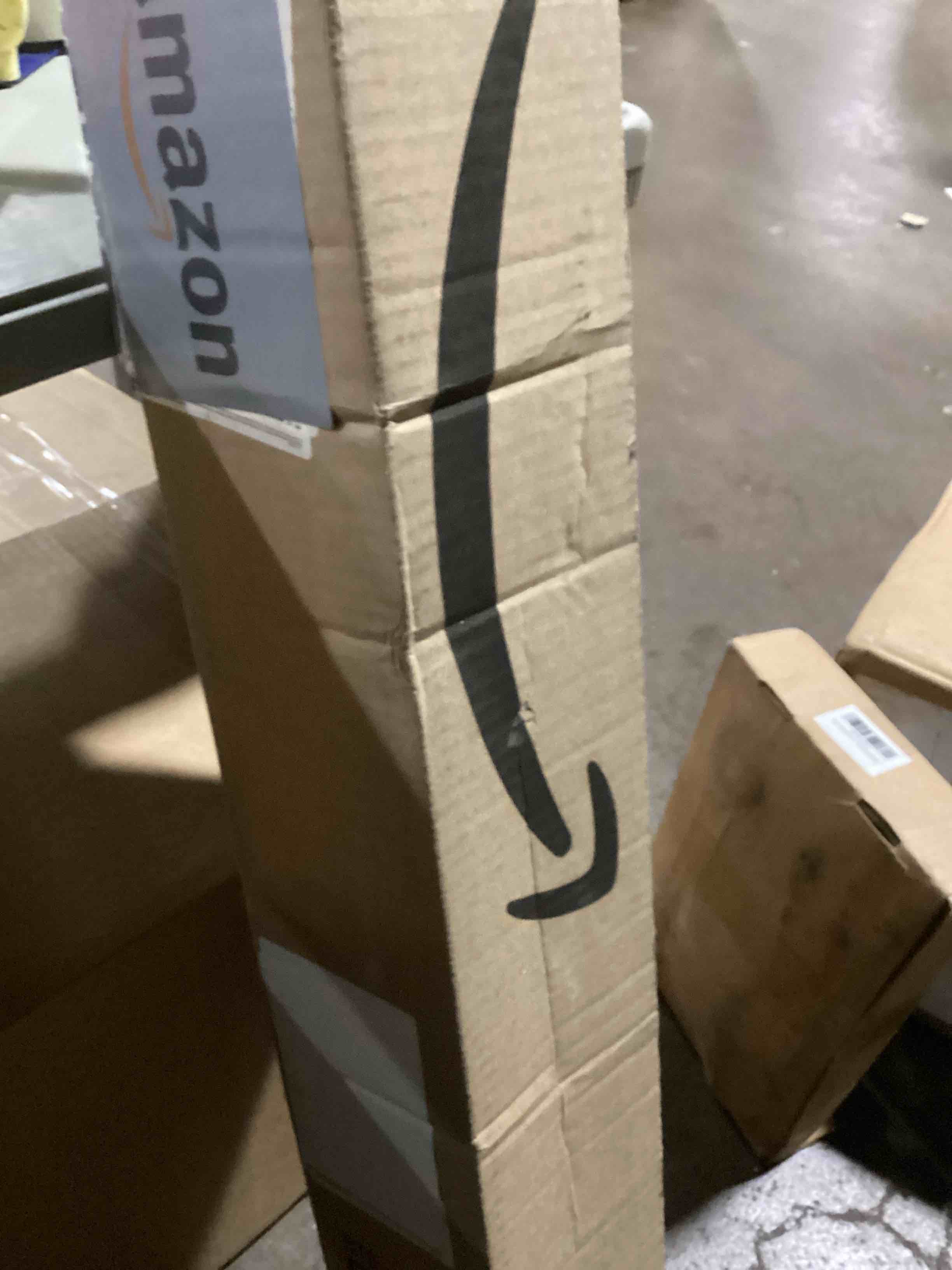 https://s3.amazonaws.com/lotting-images-prod/bidfta/TEA1706712_1731962402685.jpeg