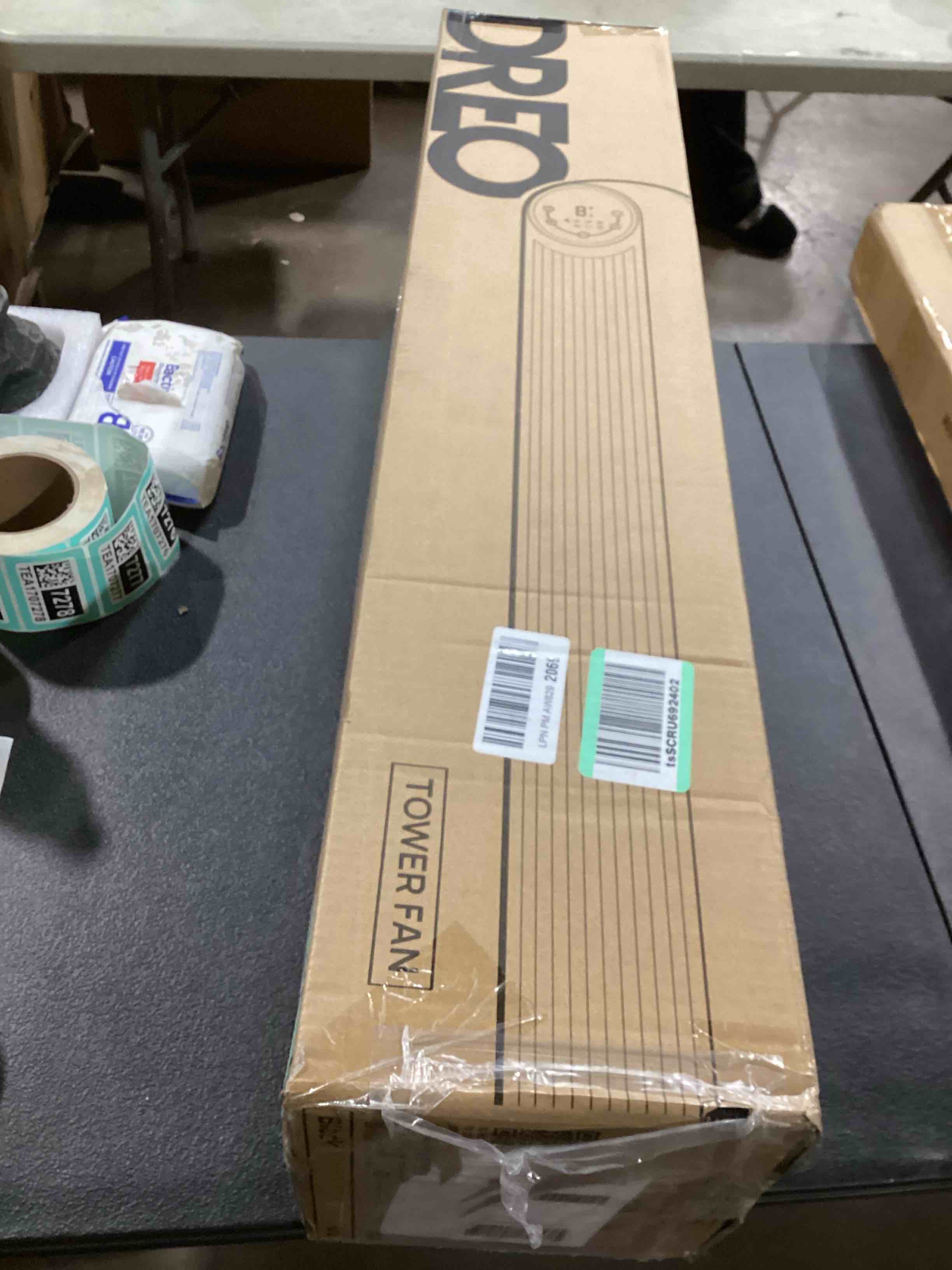 https://s3.amazonaws.com/lotting-images-prod/bidfta/TEA1707260_1732561501404.jpeg