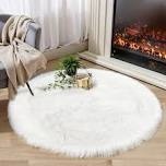 pekoe Tex round white furry rug 23”9360