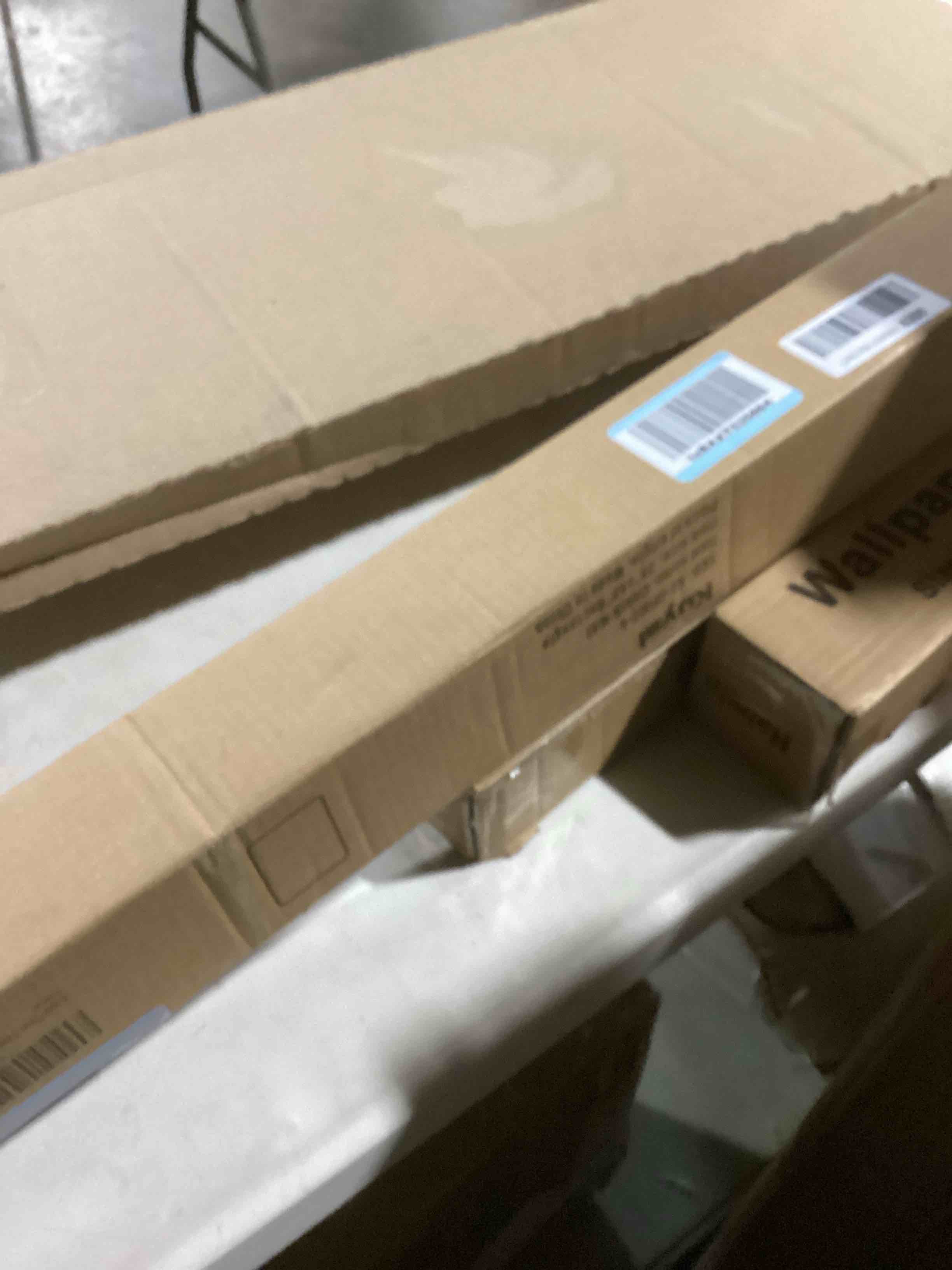 https://s3.amazonaws.com/lotting-images-prod/bidfta/TEA1708725_1733148787347.jpeg