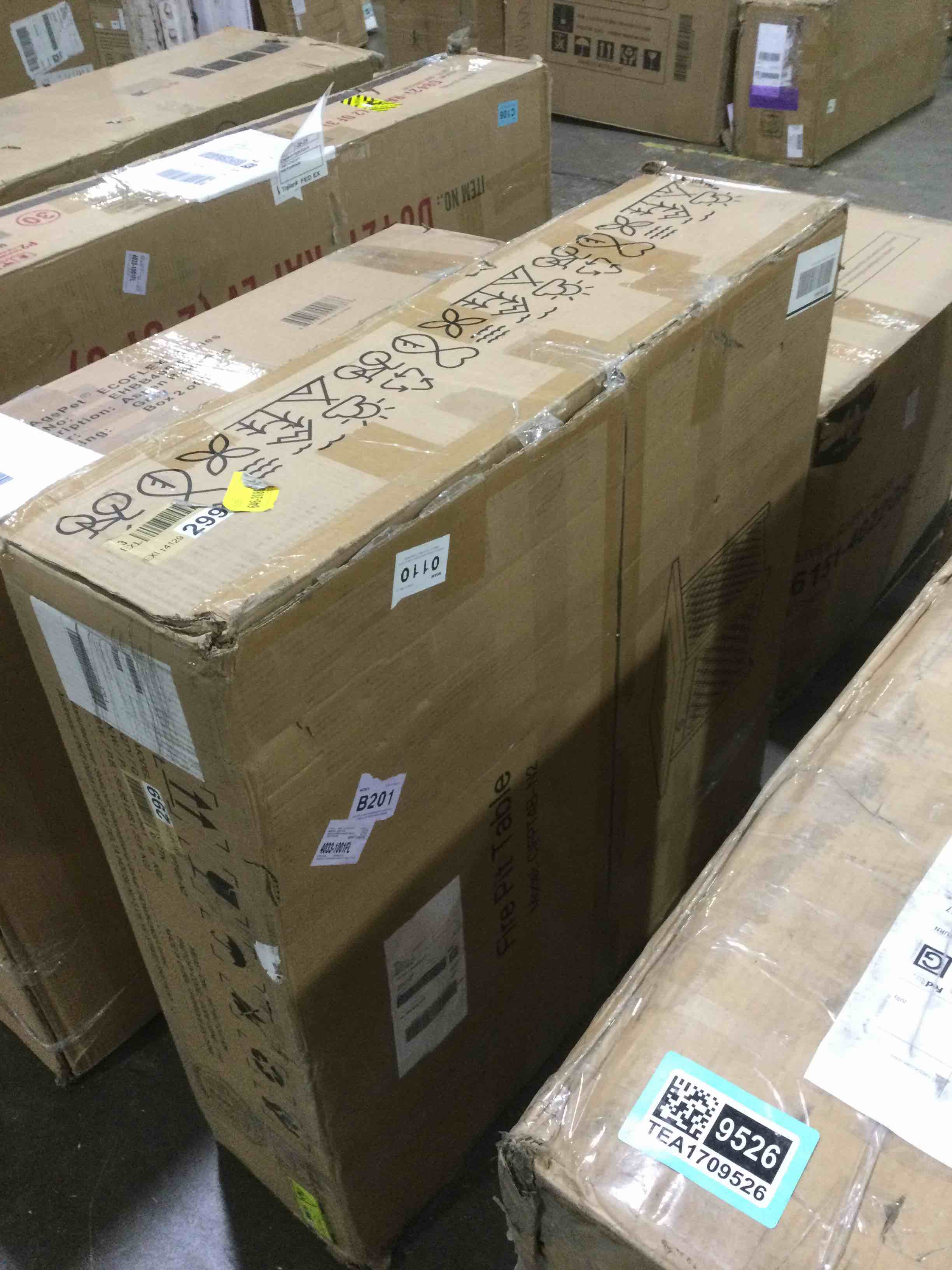 https://s3.amazonaws.com/lotting-images-prod/bidfta/TEA1709528_1736783307989.jpeg