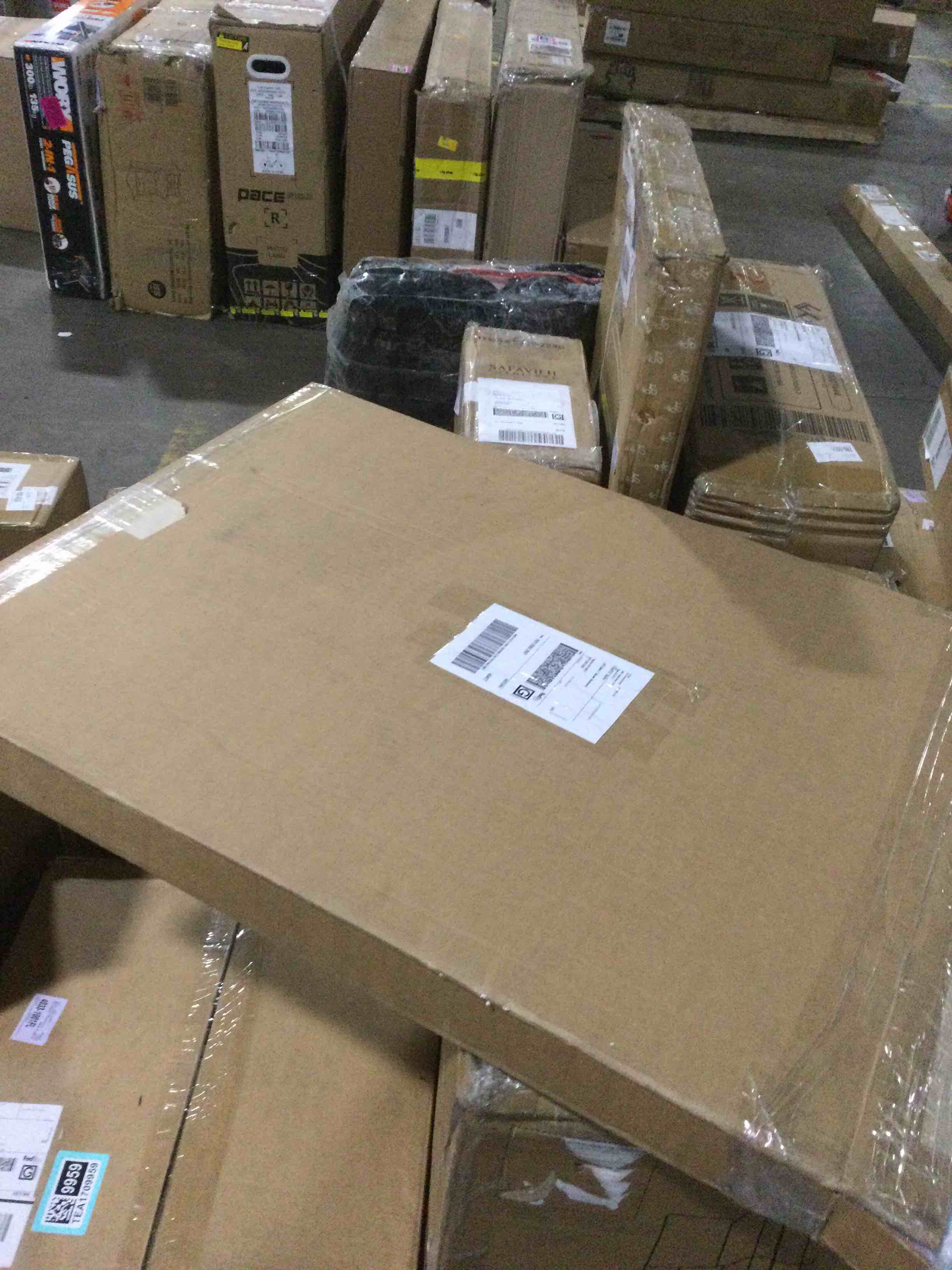 https://s3.amazonaws.com/lotting-images-prod/bidfta/TEA1709961_1737053076779.jpeg