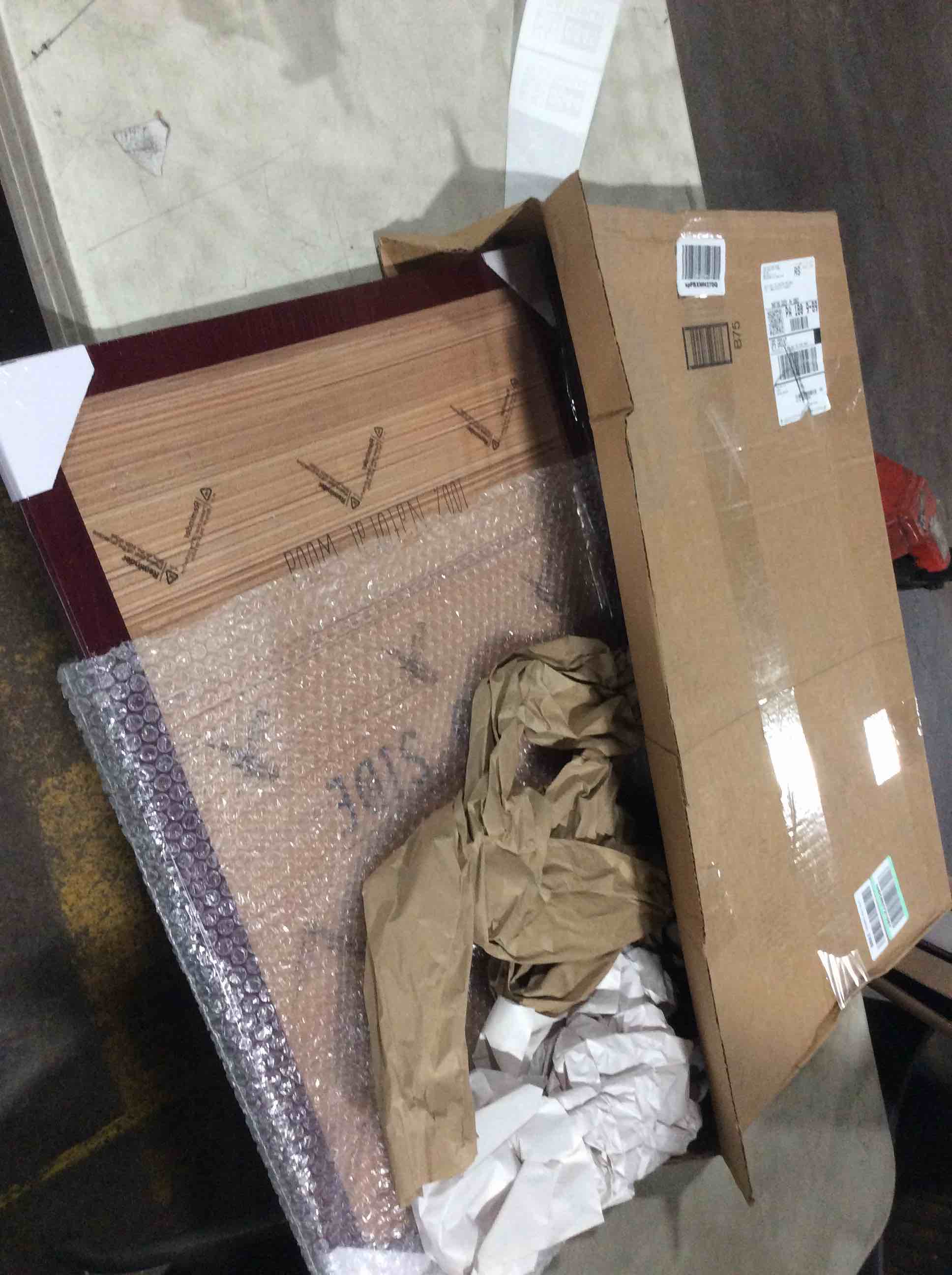 https://s3.amazonaws.com/lotting-images-prod/bidfta/TEA1710543_1738152657115.jpeg