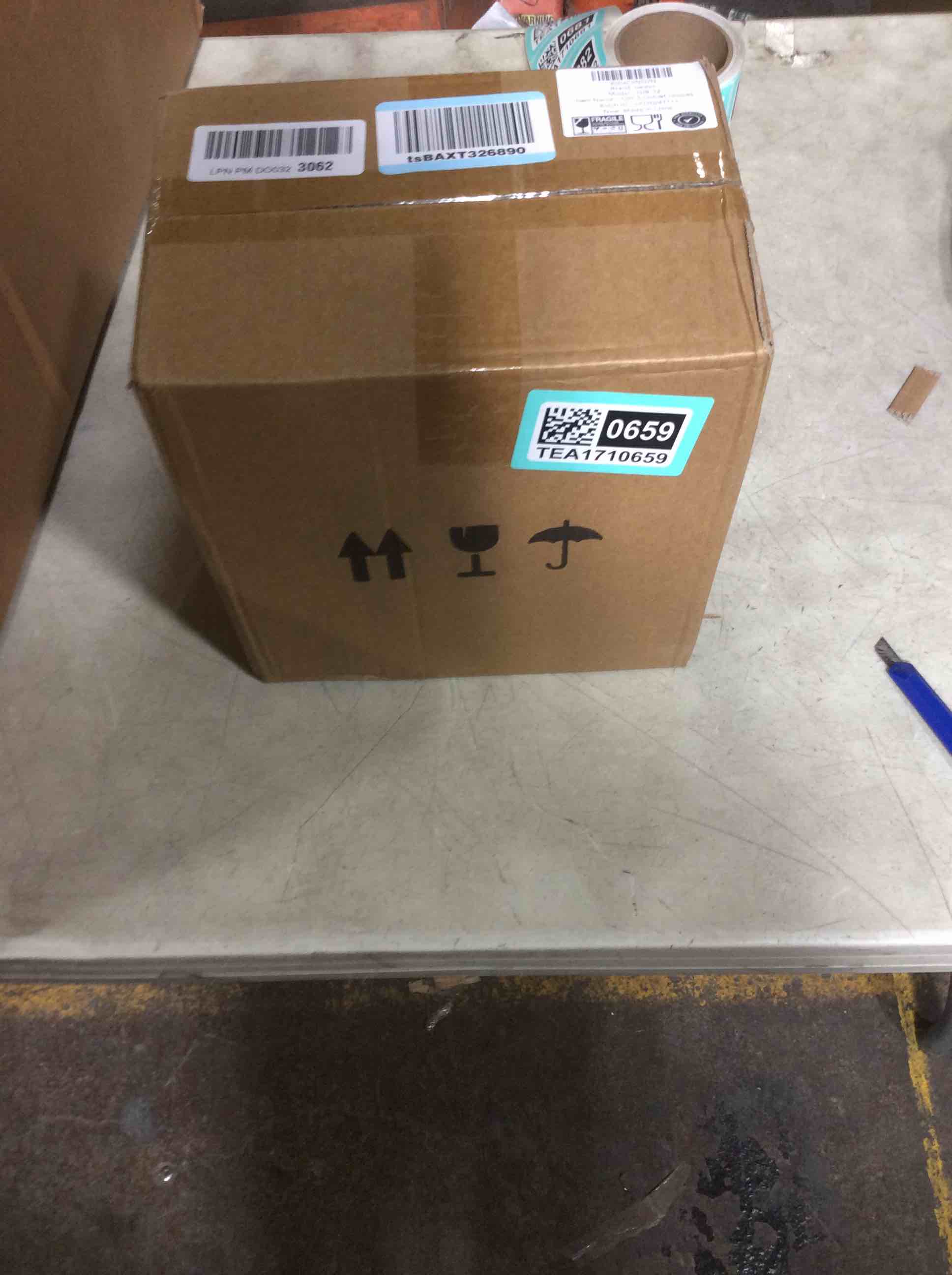 https://s3.amazonaws.com/lotting-images-prod/bidfta/TEA1710659_1738171446048.jpeg