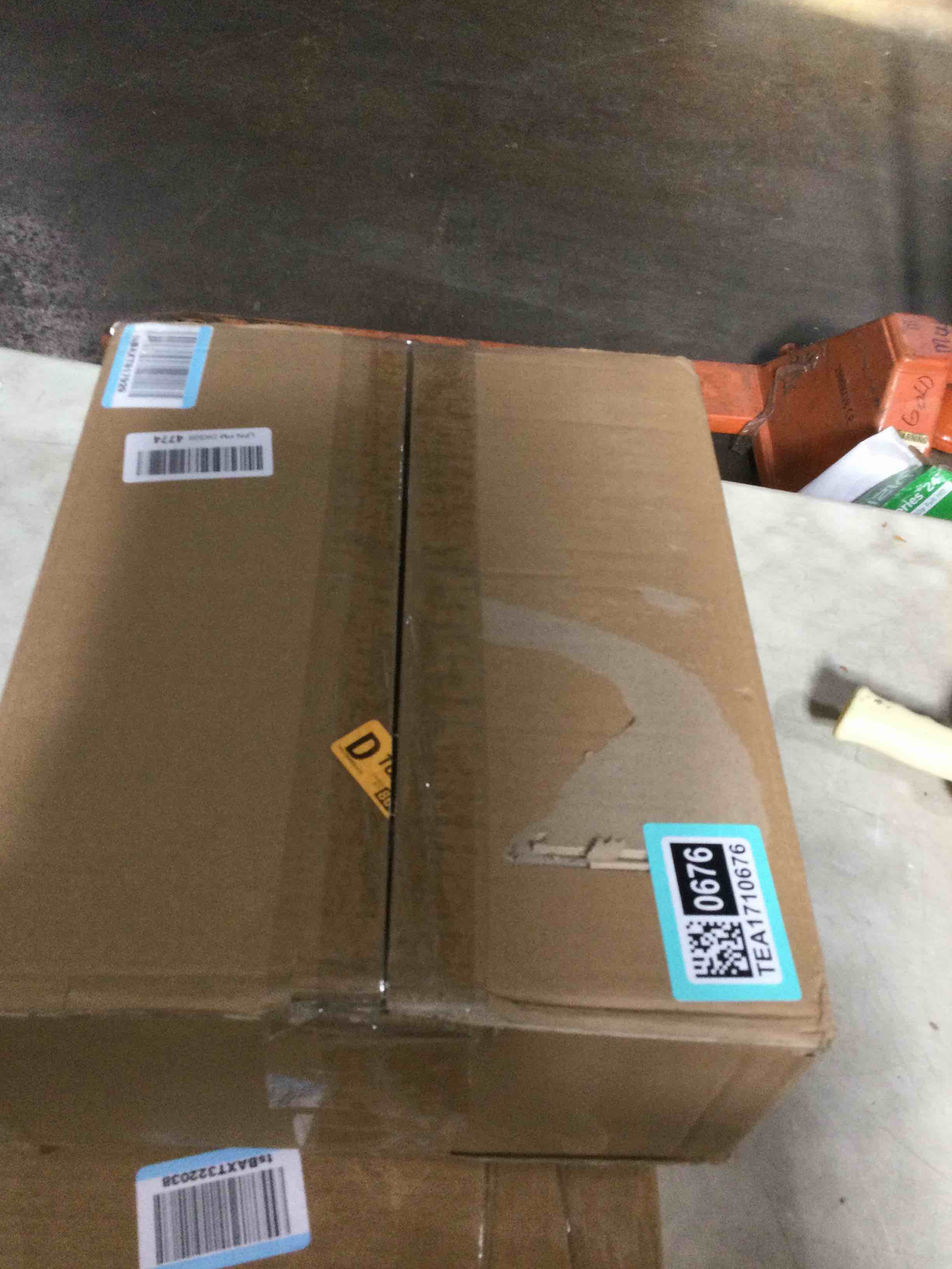 https://s3.amazonaws.com/lotting-images-prod/bidfta/TEA1710676_1738173708531.jpeg